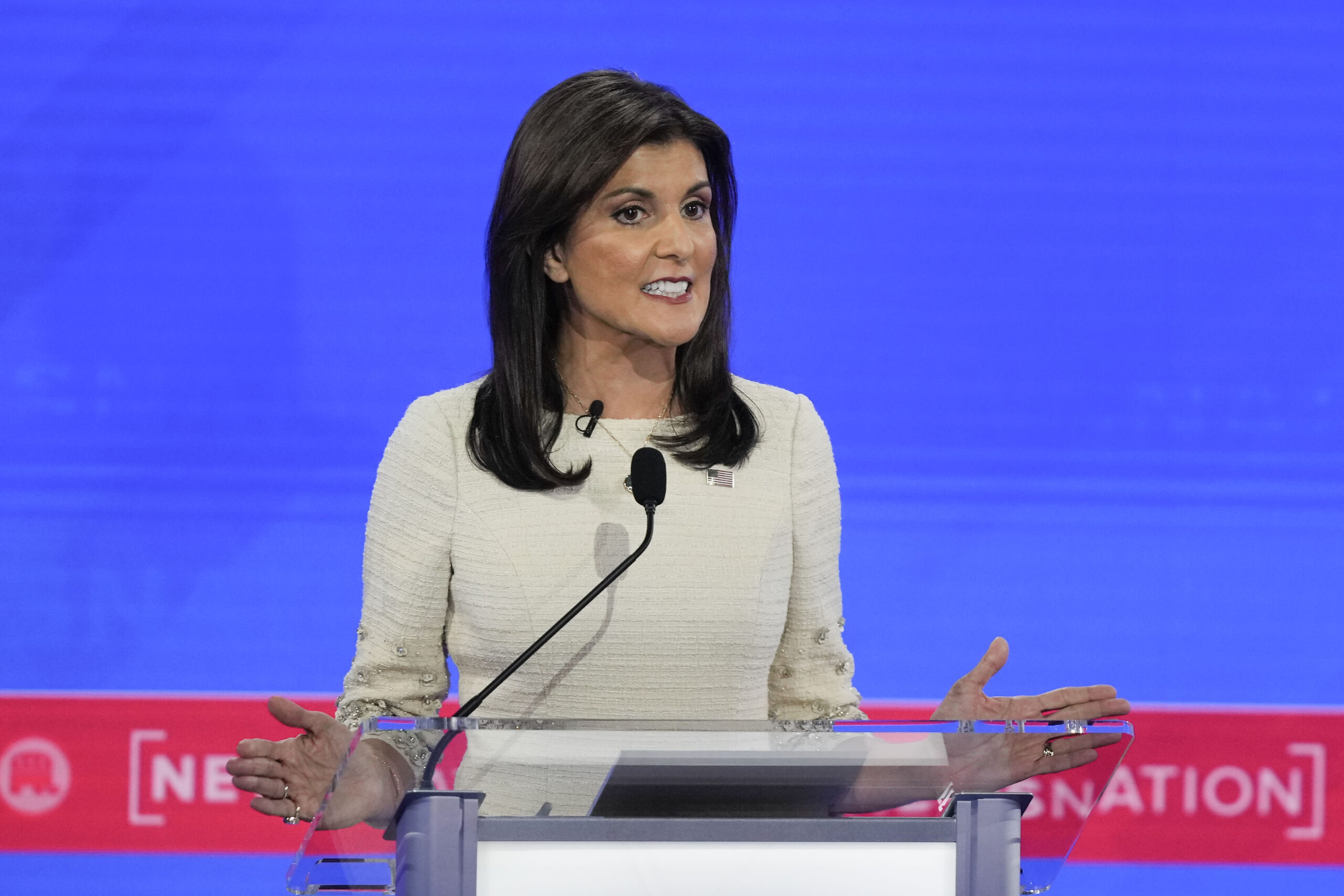 NextImg:Republican debate: Nikki Haley's campaign says she misspoke over 'ban the wall' remark