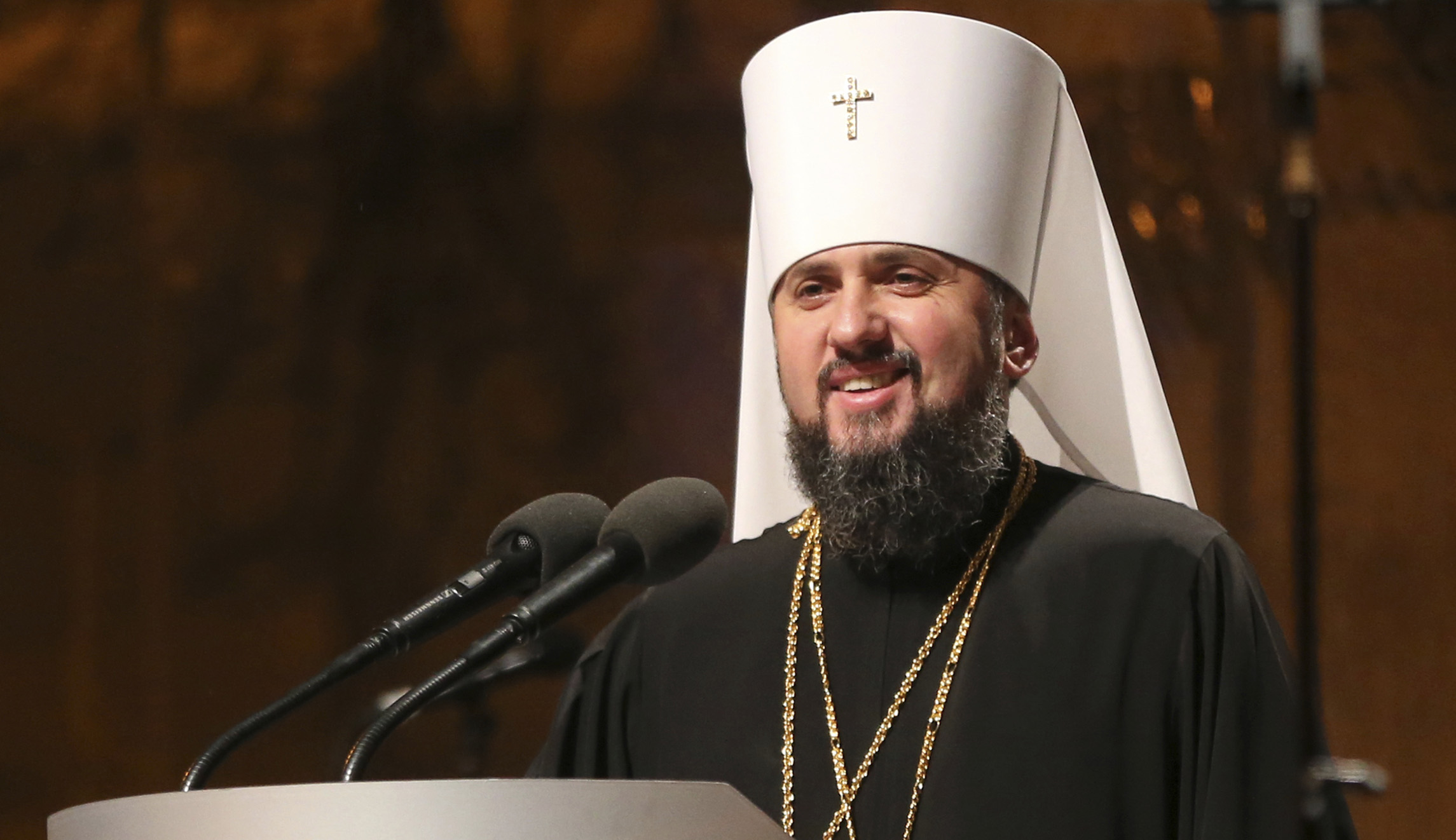 Ukraine Orthodox leaders approve break with Russian church - Washington ...