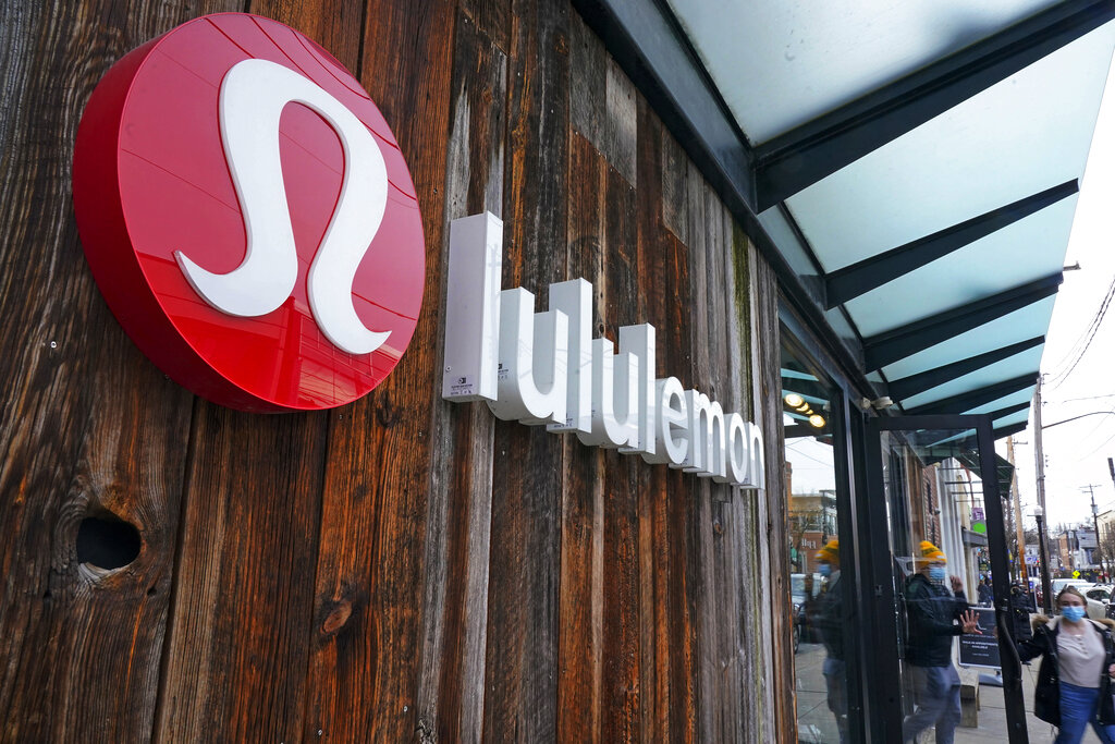 Lululemon launches workout hijabs, netting 5-star reviews from early  purchasers - National