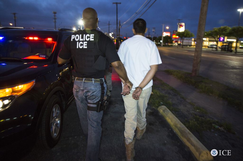 ICE to release almost 700 illegal immigrants due to coronavirus fears - Washington Examiner