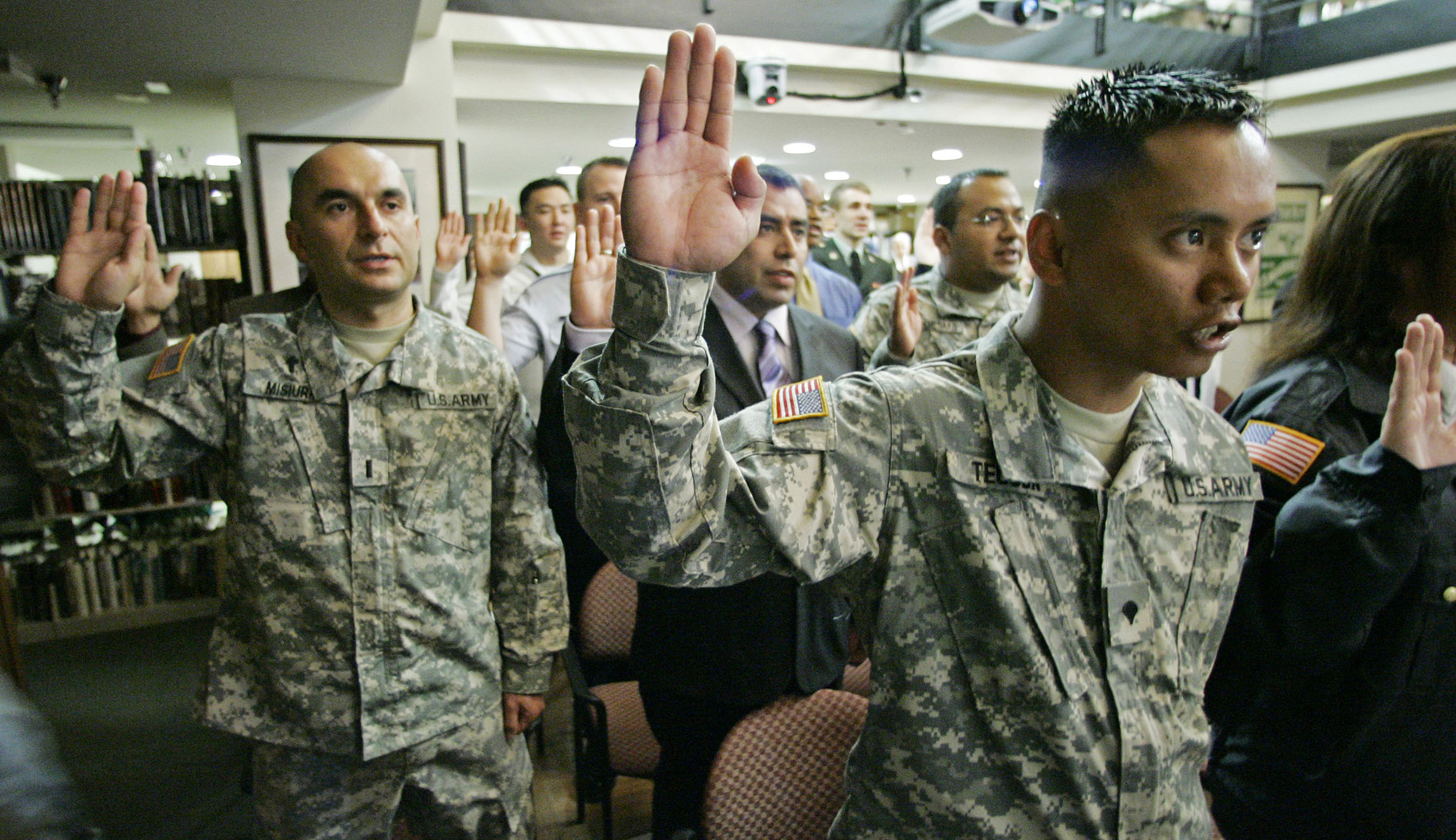 Military hopes to solve recruitment nightmare by appealing to legal immigrants - Washington Examiner