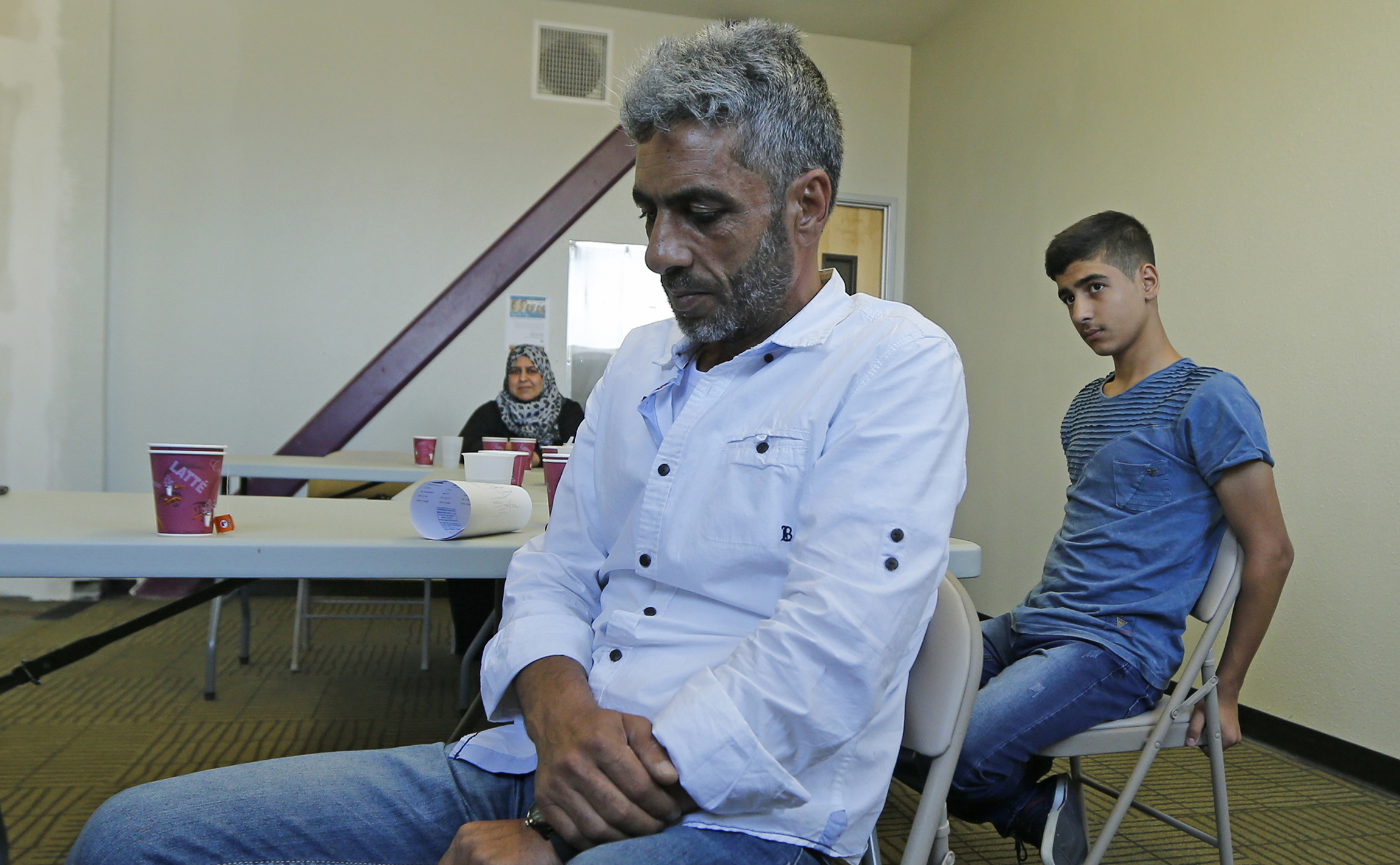 Civil rights group asks lawyers to help arriving refugees stay in US