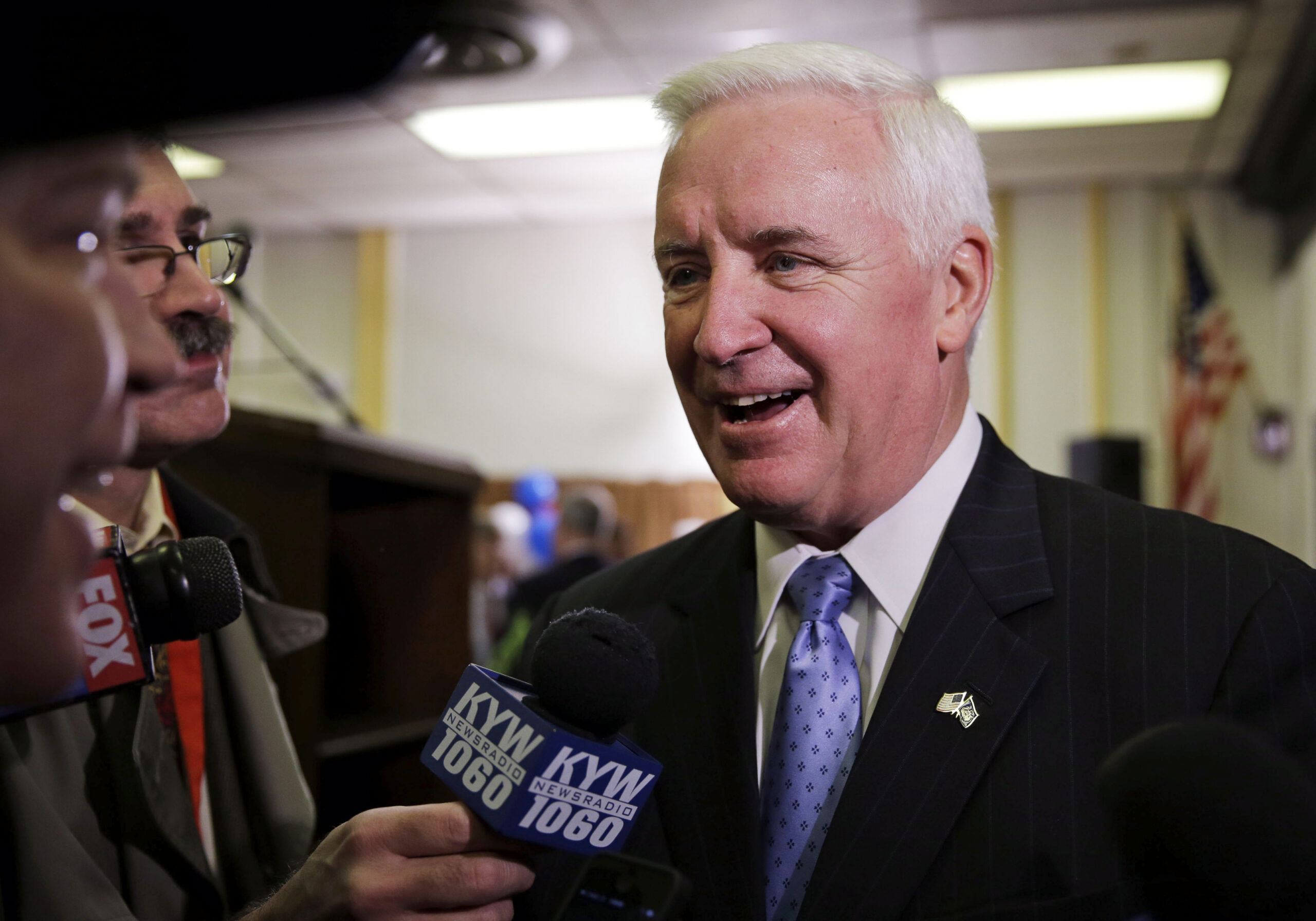 Poll Pa. gov. Tom Corbett’s ratings sink, even among Republicans