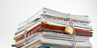 The Competitive Enterprise Institute filed the FOIA request in December for messages sent to and from current EPA Administrator Gina McCarthy from 11 officials on government-assigned devices. (Photo: Thinkstock)