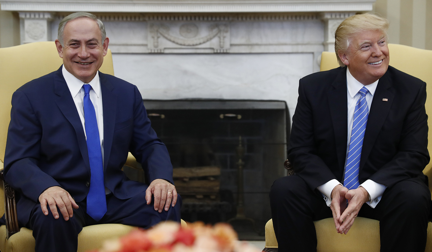 Protesters compare Israel’s Netanyahu to Hitler while Trump signs peace ...