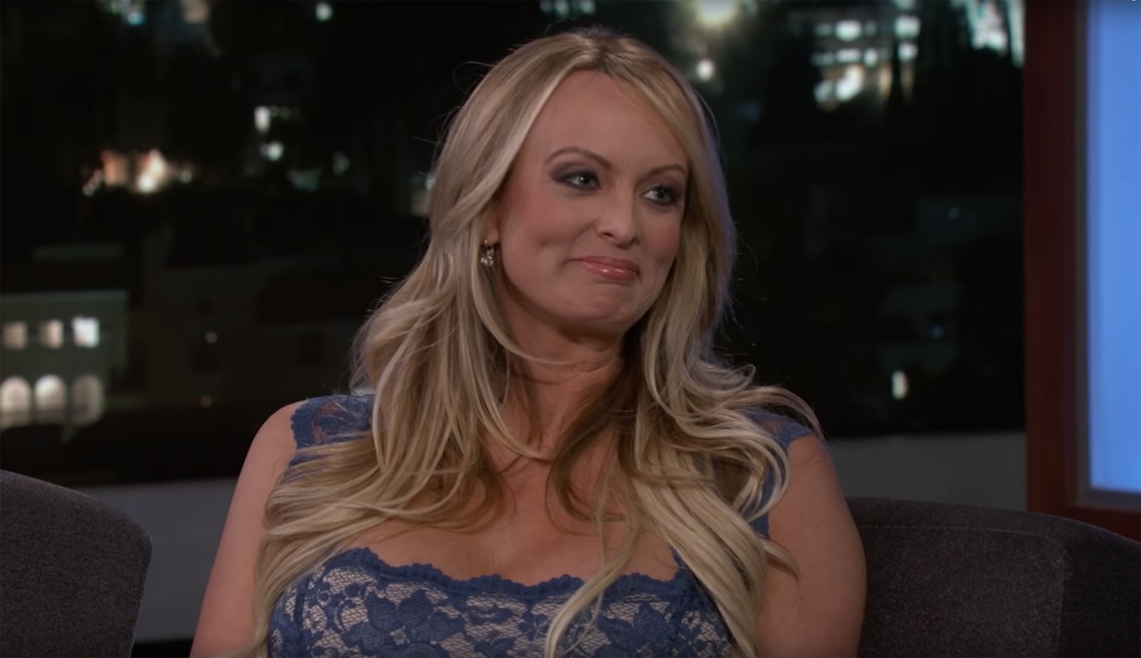 Stormy Daniels Suggests Signature On Latest Statement Denying Affair With Trump Is A Fake 8336