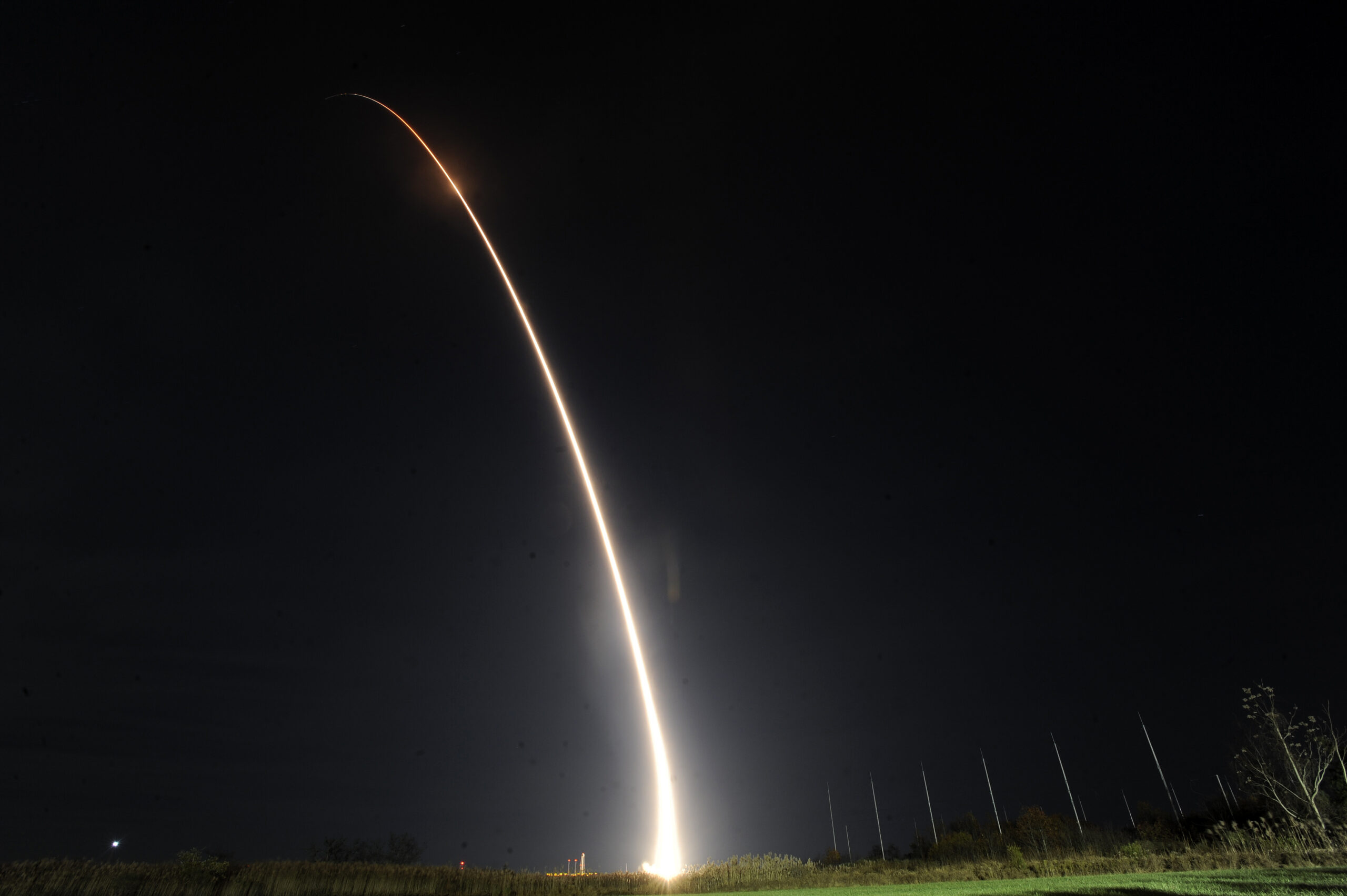 Mid-Atlantic rocket launch gives East rare view - Washington Examiner