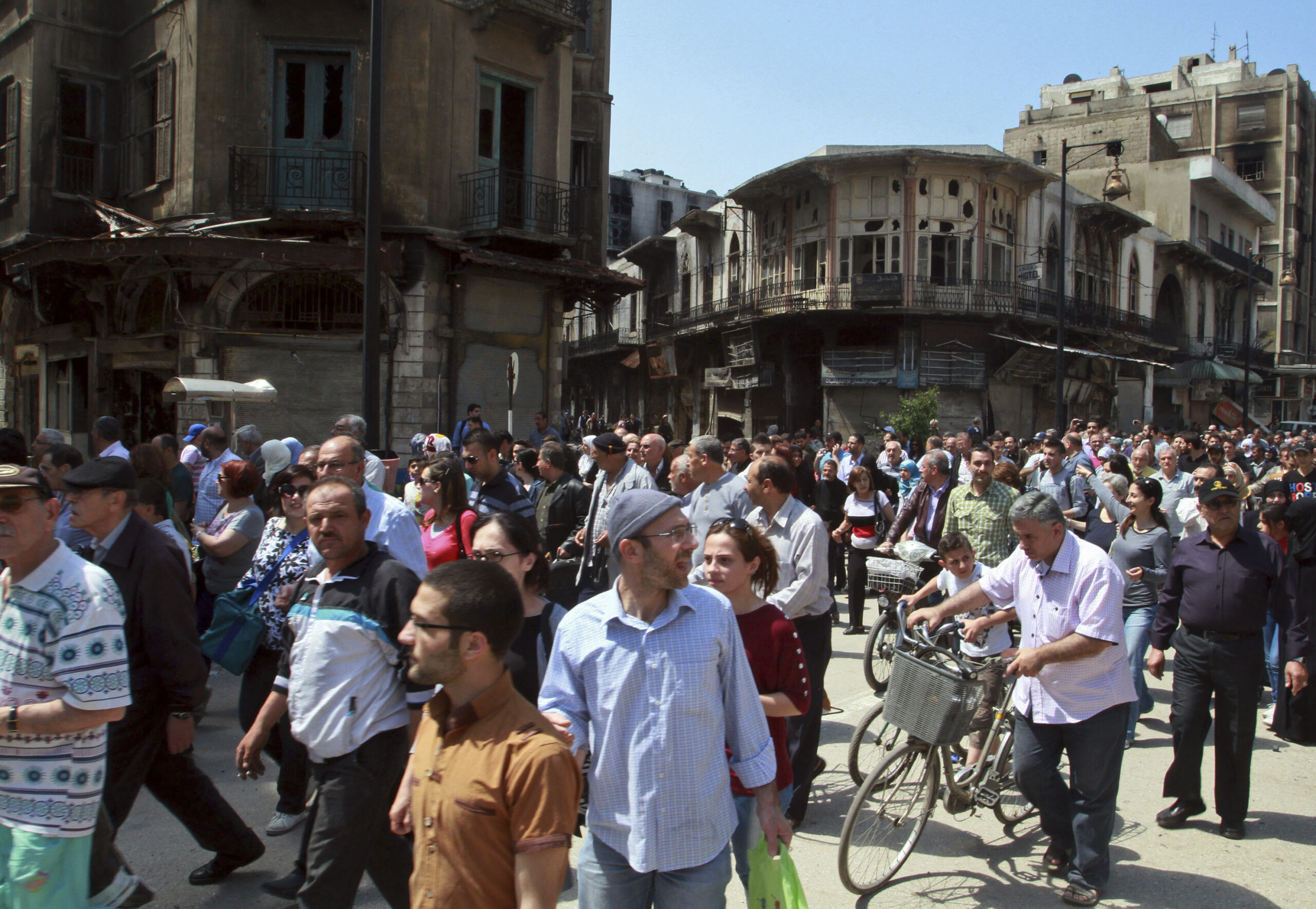 Thousands Of Syrians Enter Homs After Rebels Leave - Washington Examiner