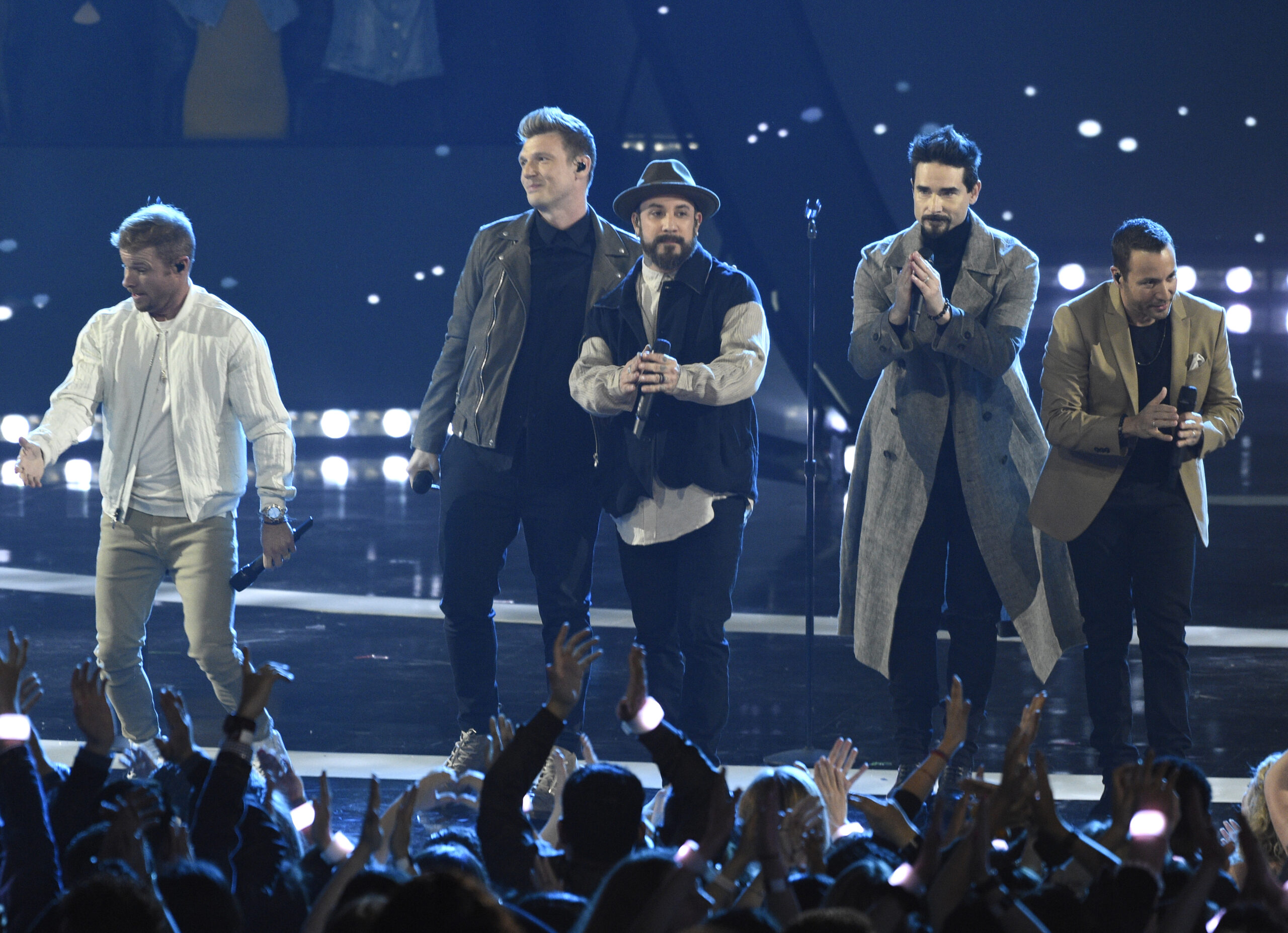 WATCH: Backstreet Boys Pay Tribute To Aaron Carter, Saying They ‘all ...