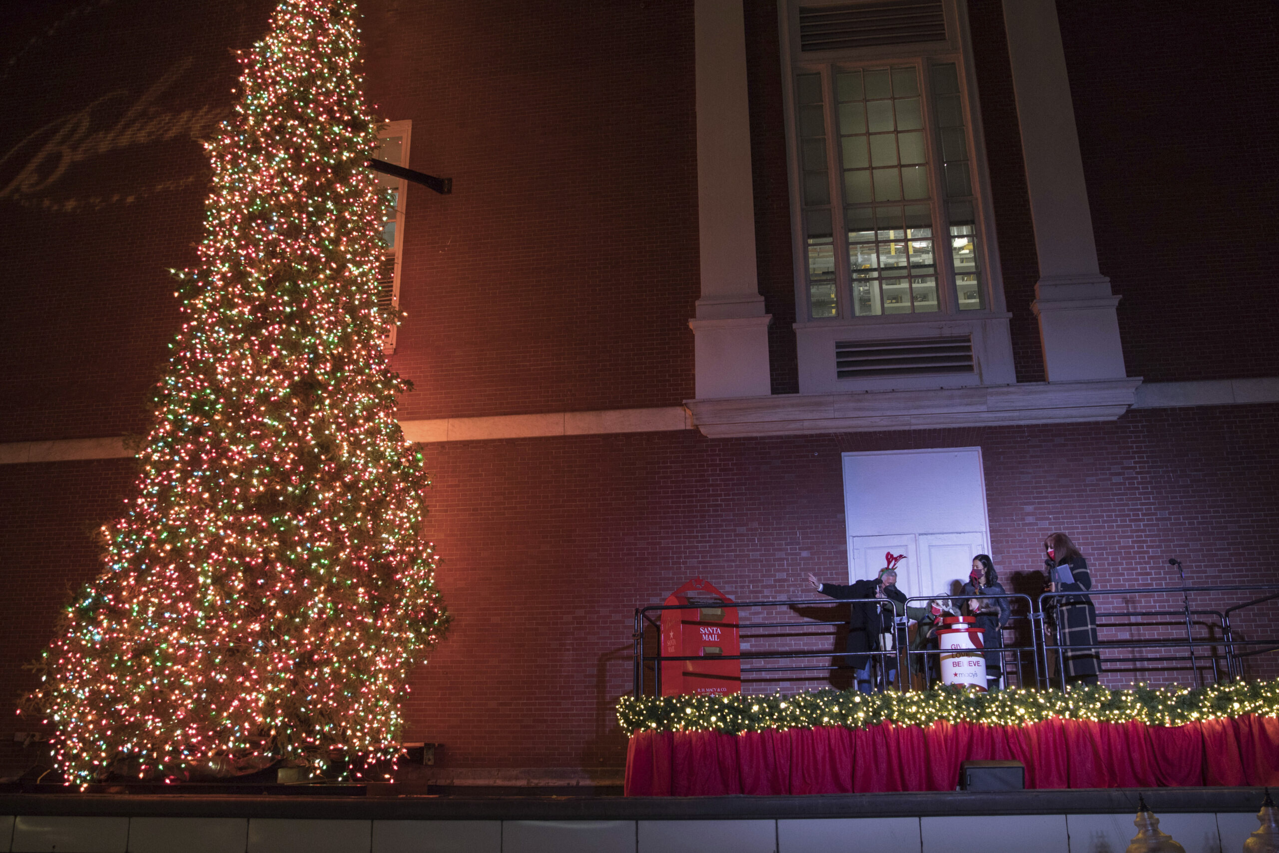 Bah, humbug Macy’s ditches Christmas tree at its Boston store