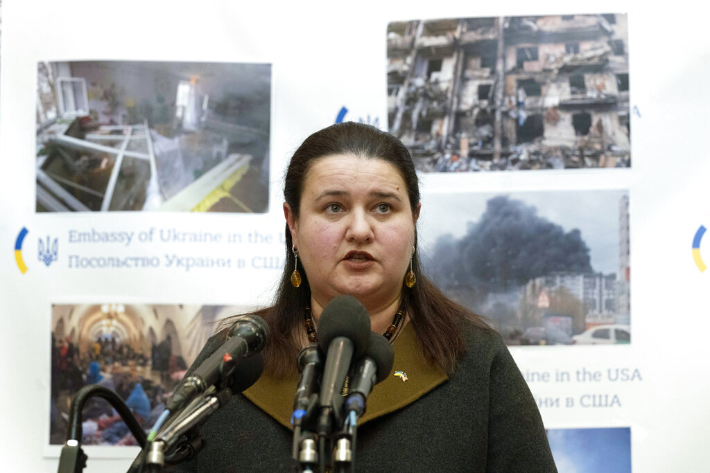 Ukrainian ambassador: Russia ‘handing out gas masks’ ahead of potential chemical attack - Washington Examiner