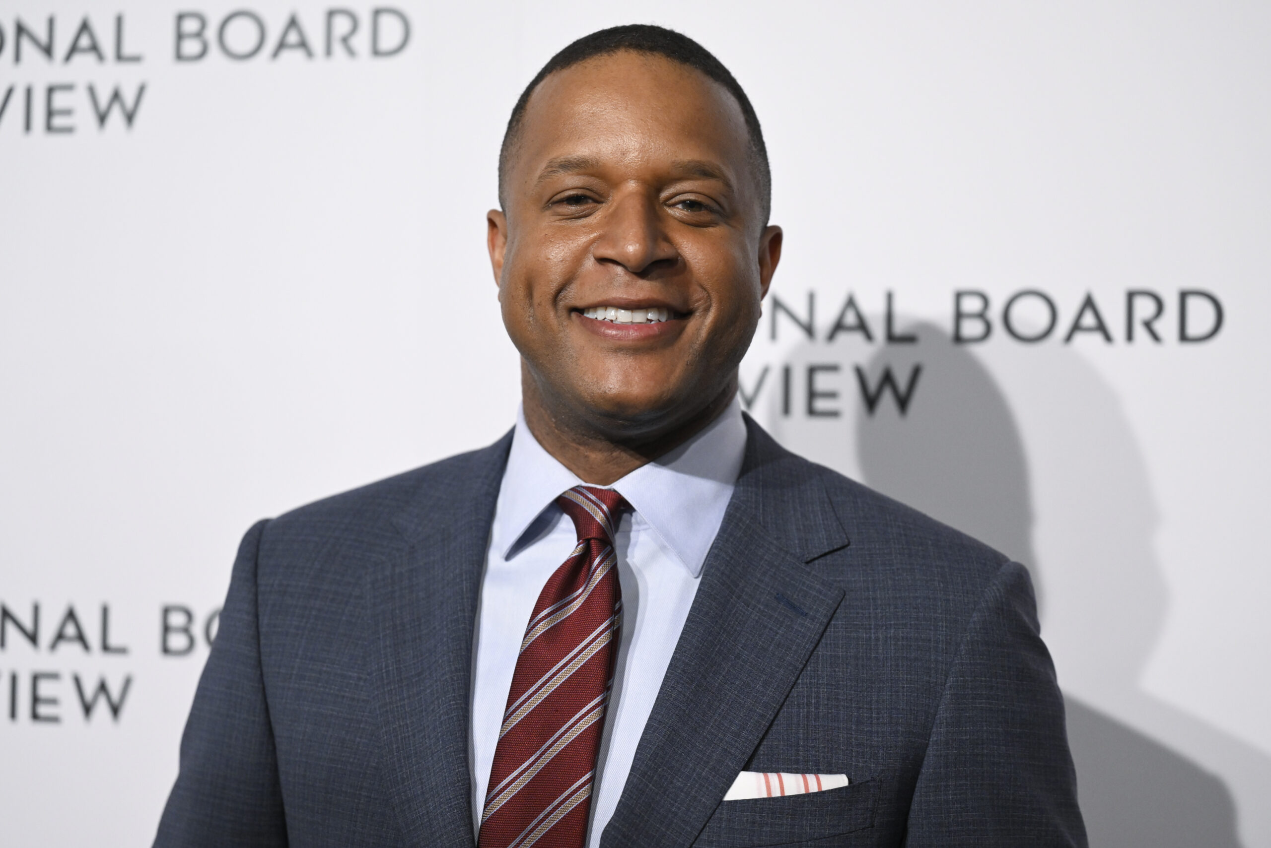 WATCH Craig Melvin bids farewell to MSNBC while fighting back tears