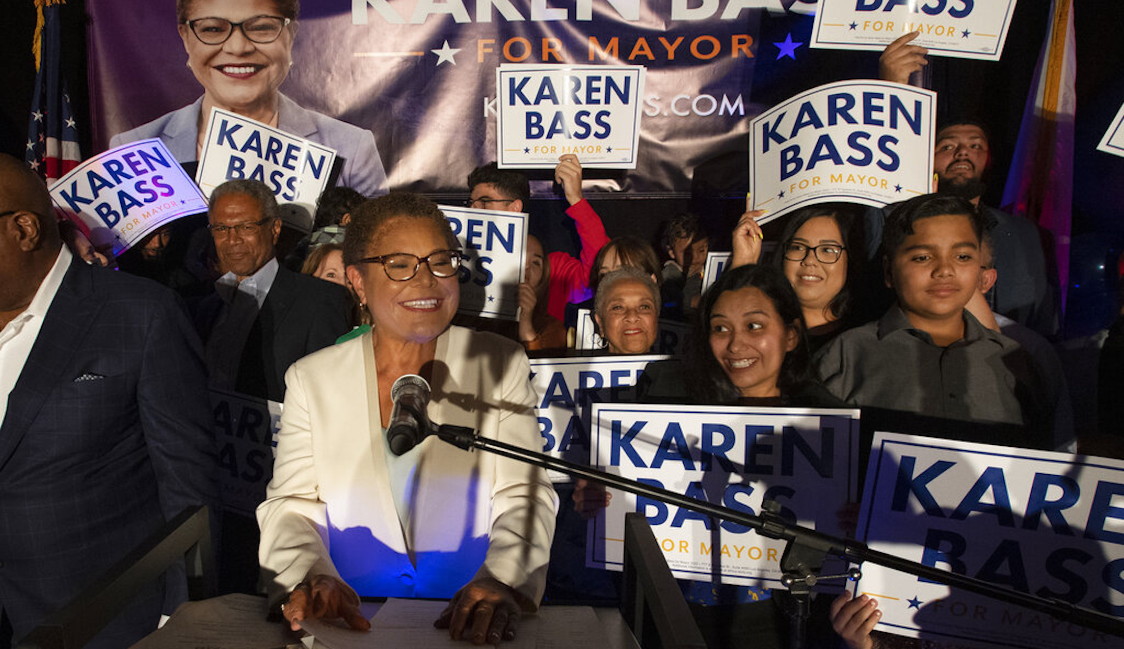 Home Of Los Angeles Mayoral Candidate Karen Bass Burglarized Guns