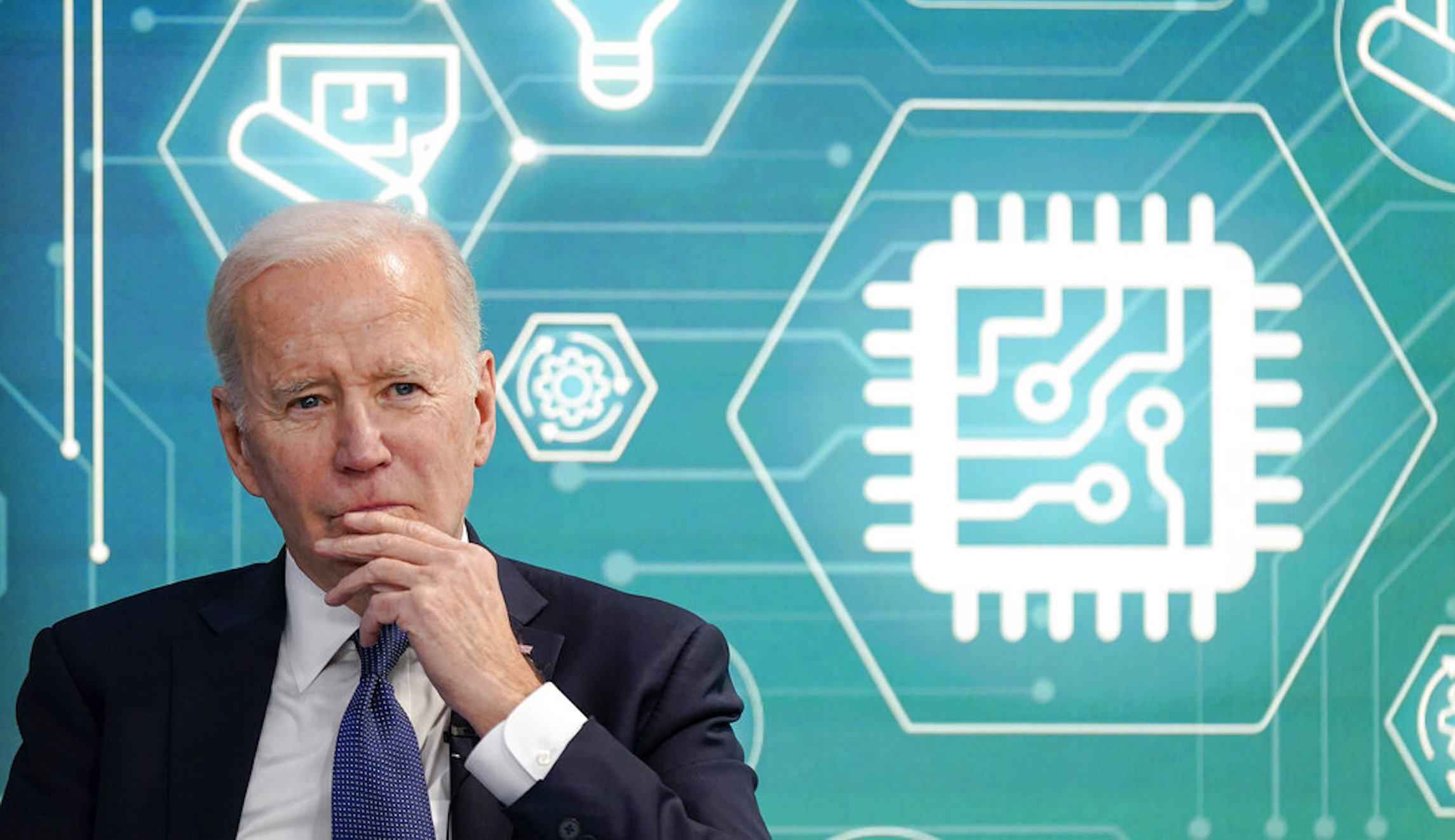 NextImg:Biden to announce $53 billion in funding from CHIPS Act for US semiconductor companies