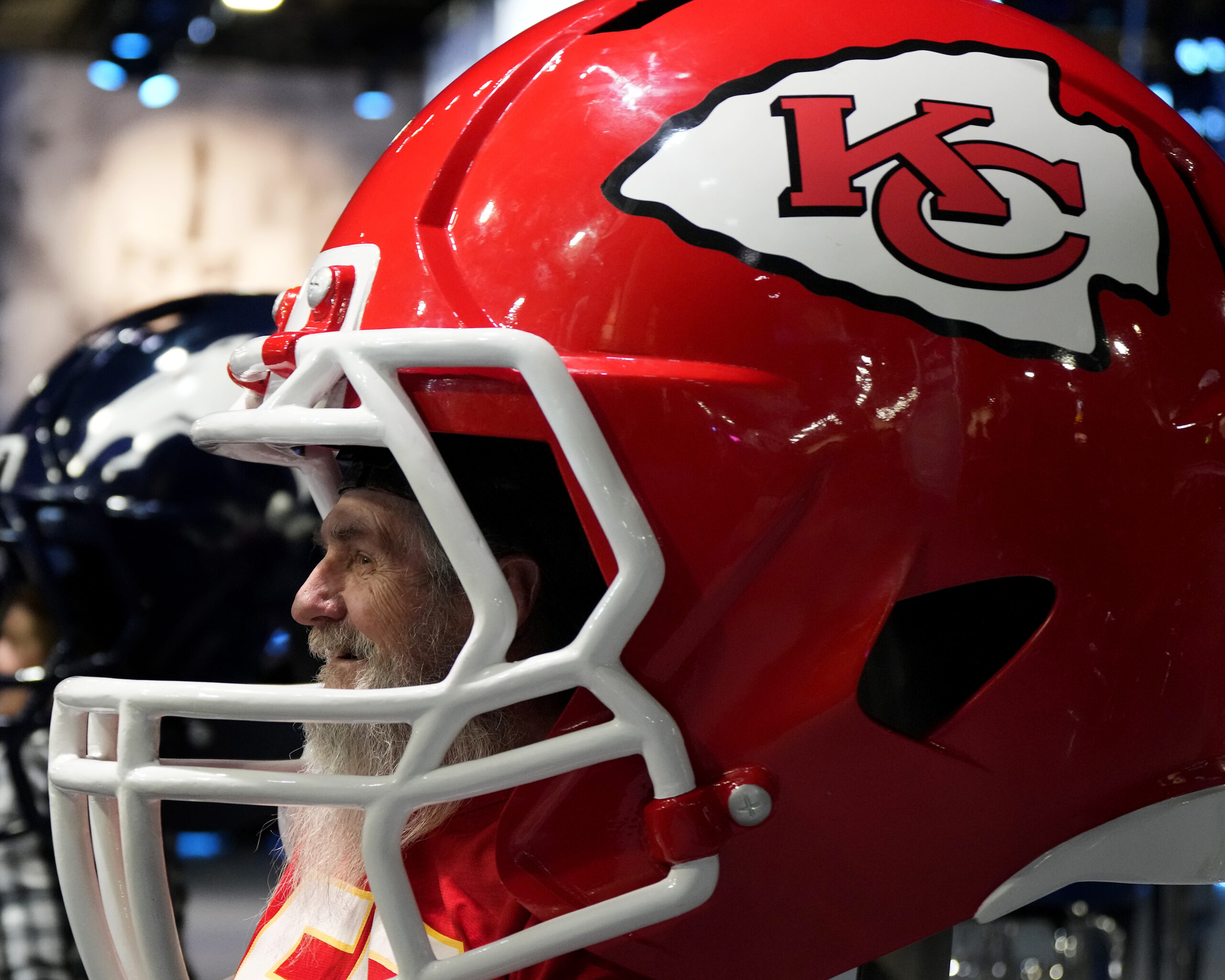 Native American advocates protest Kansas City Chiefs name ahead of