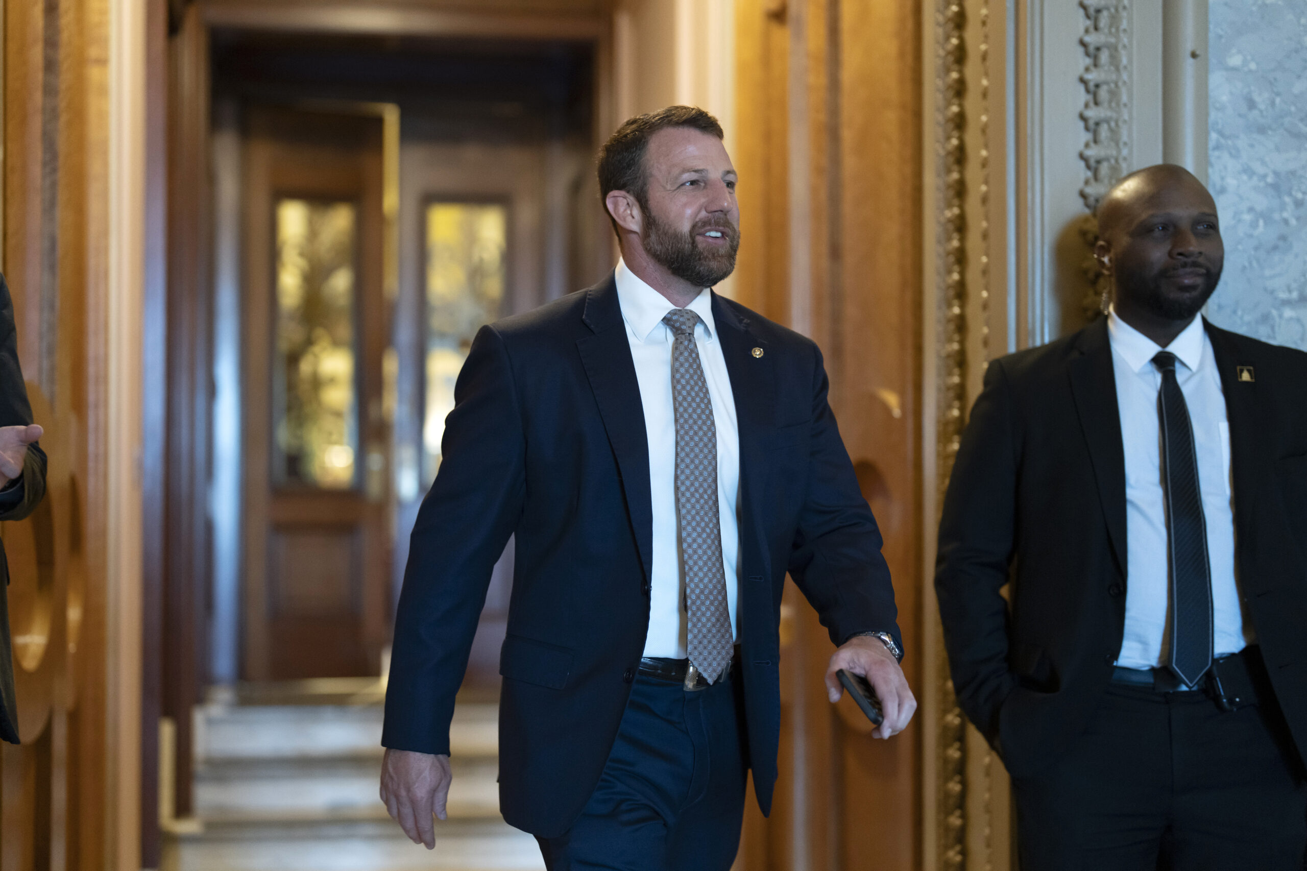 Sen Markwayne Mullin Stands Up To Fight Teamsters Boss During Senate Hearing Washington Examiner