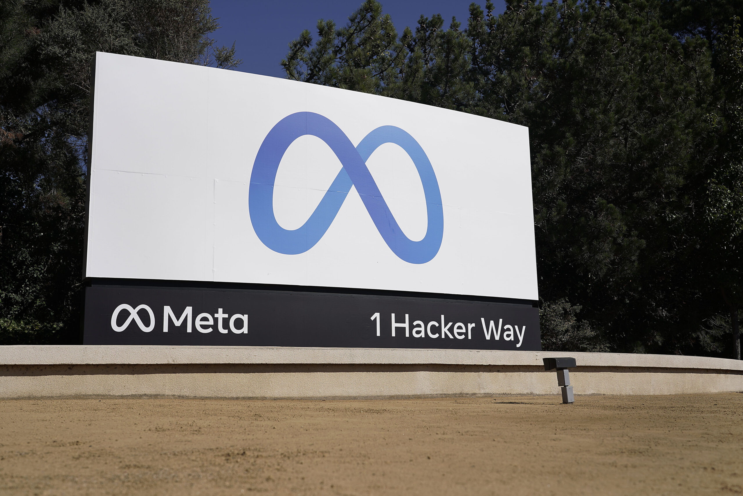 NextImg:Meta, facing regulatory pressure, to restrict teenage access to harmful content