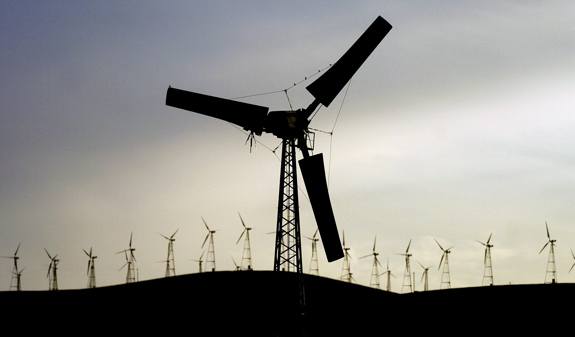 Oil export ban lifted in exchange for wind credit extension