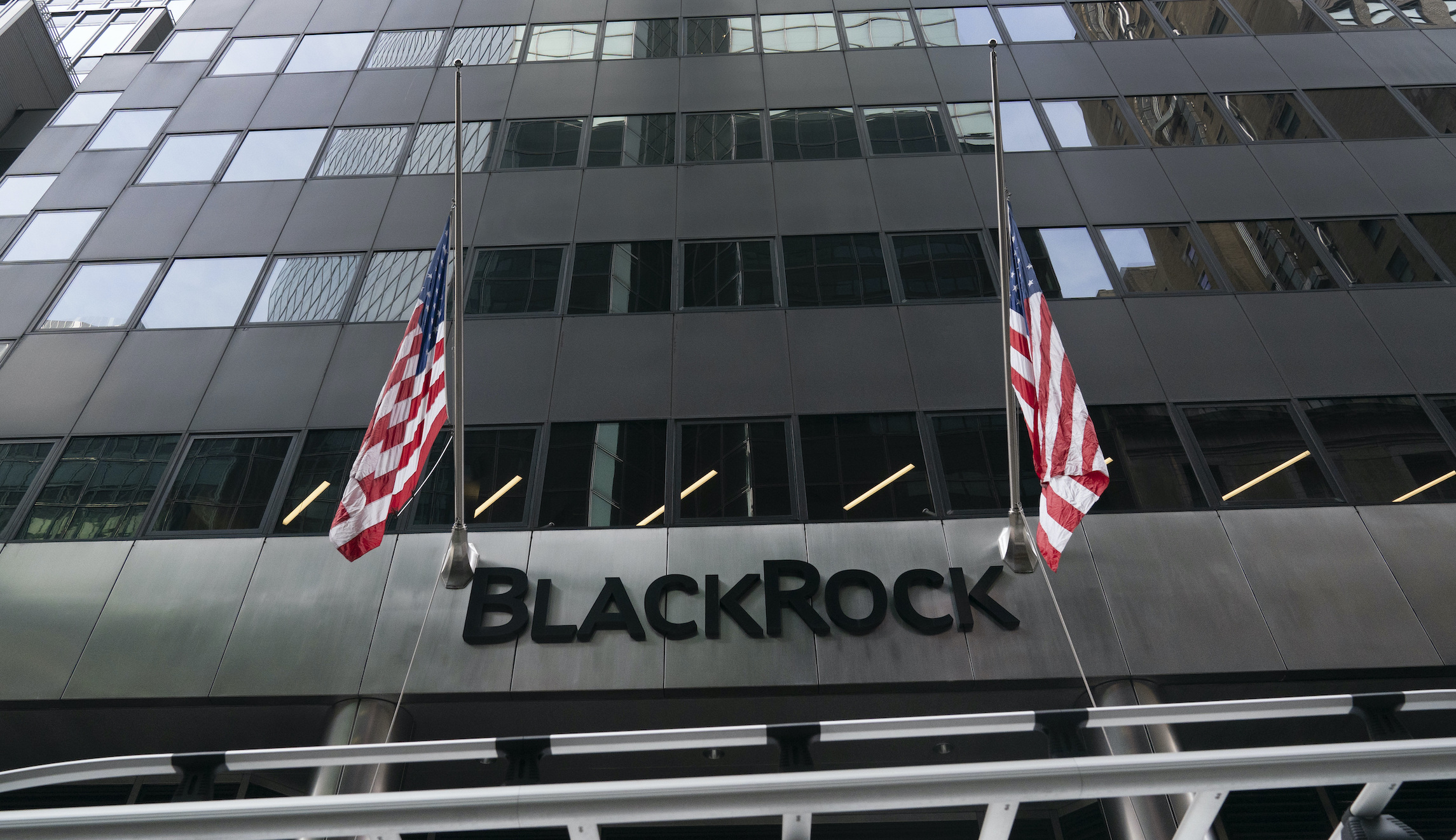 NextImg:Texas withdraws $8.5 billion from BlackRock over ESG in biggest such divestment - Washington Examiner