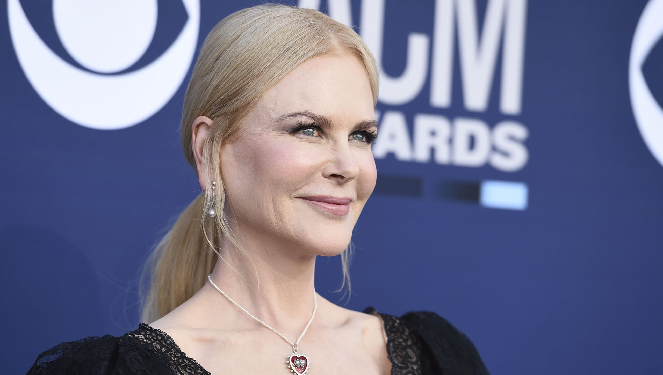 Nicole Kidman Says She Gets Teased By Friends For Her Faith And Church ...