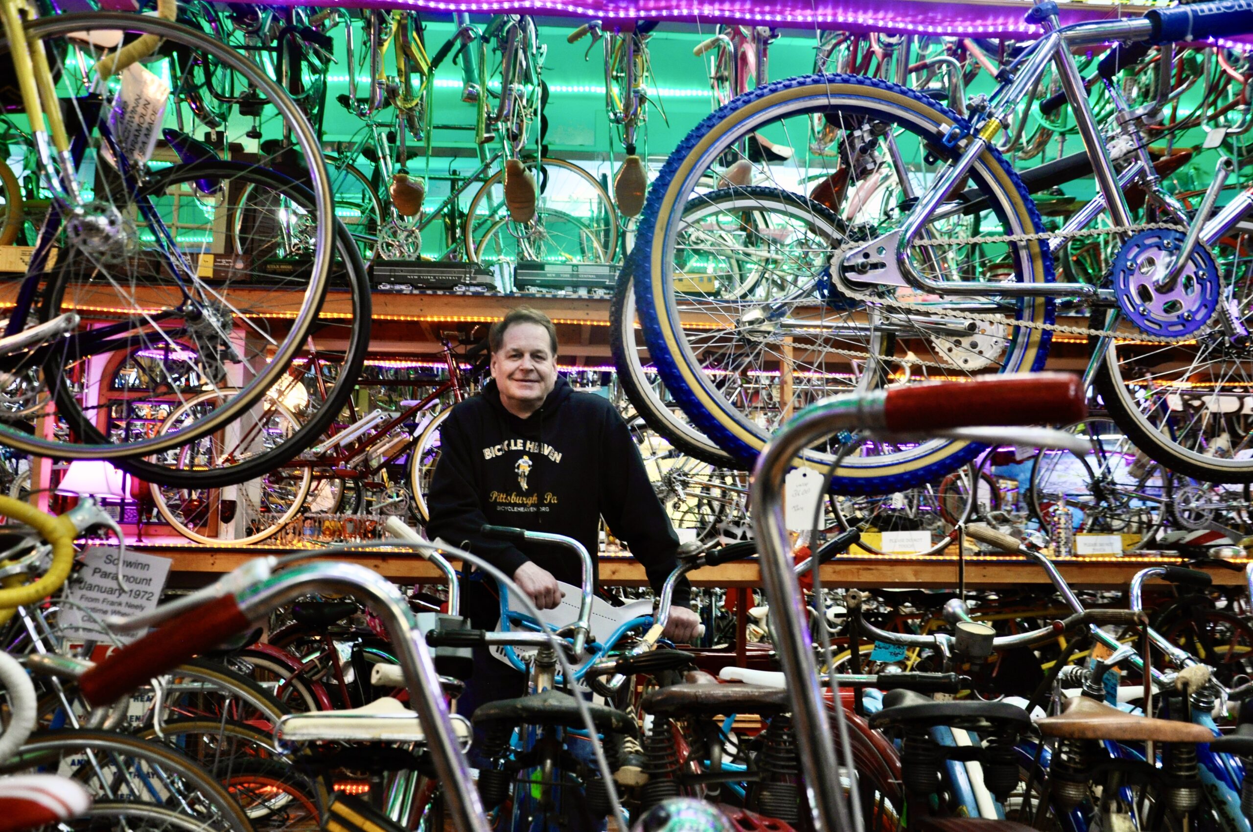 Old market sales bike shop