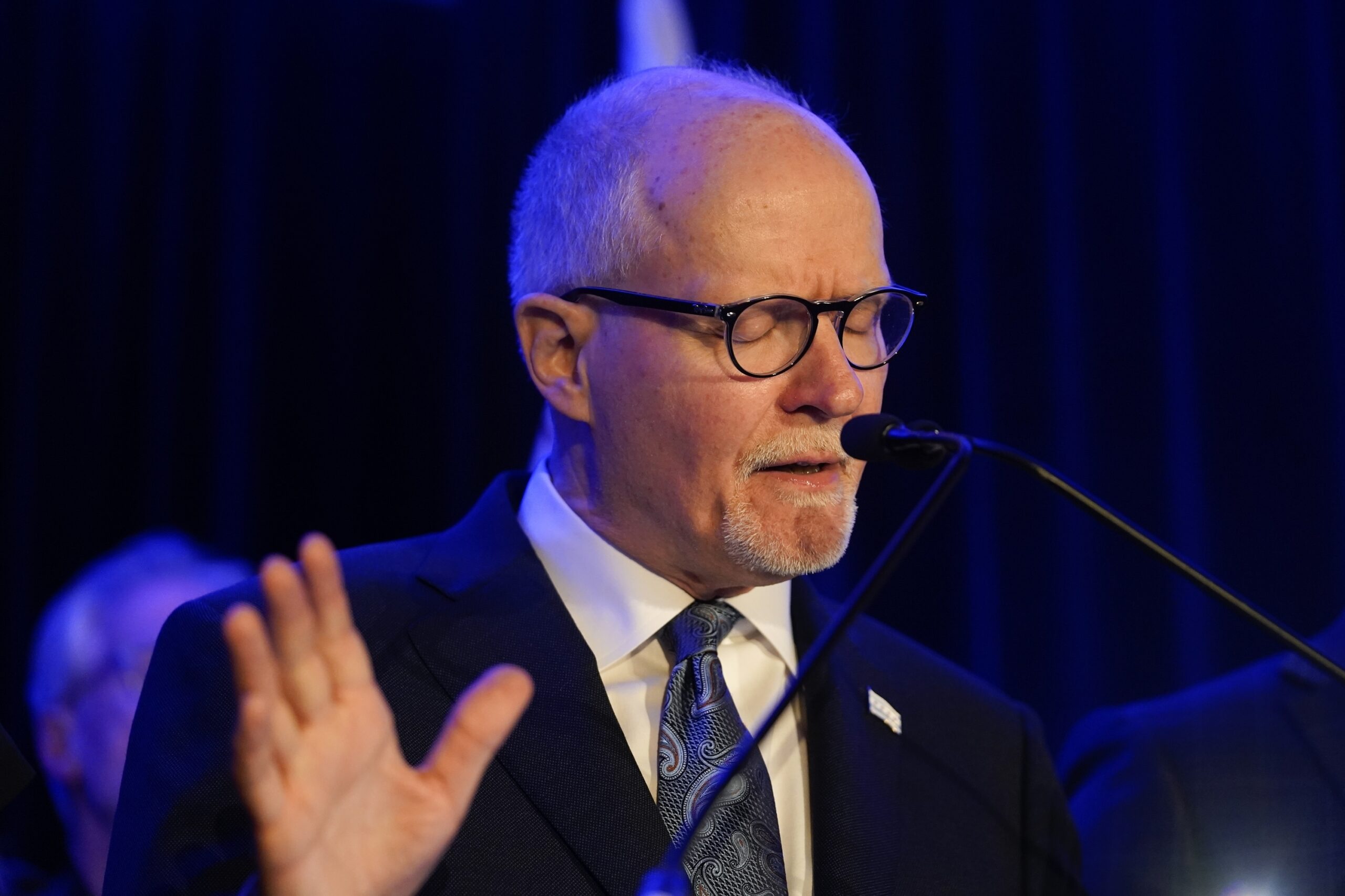 NextImg:Chicago mayor runner-up Paul Vallas's campaign faces $10,500 fine from ethics board