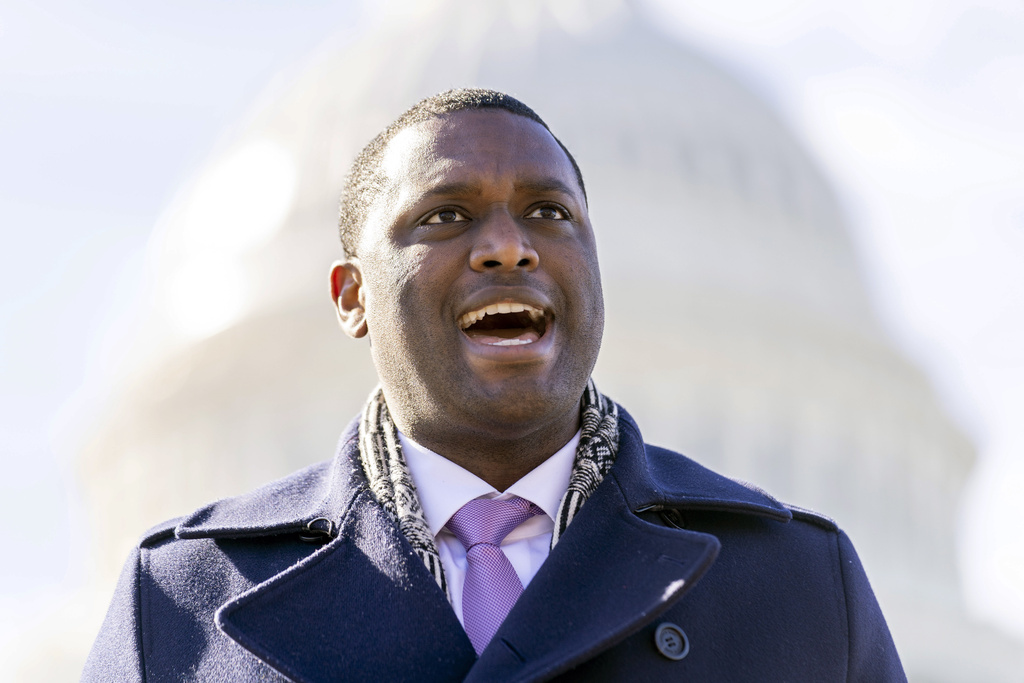 NextImg:Turn back time: Democrats bet House majority on former candidates and rematch races