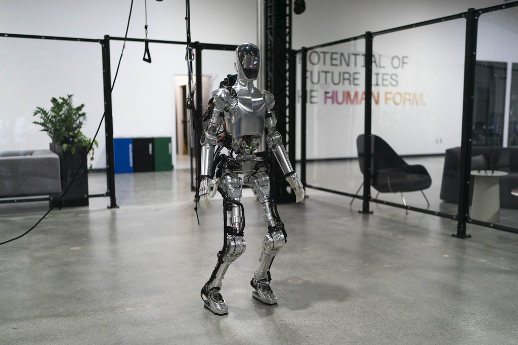 NextImg:BMW aims to bring humanoid robots to South Carolina manufacturing floor