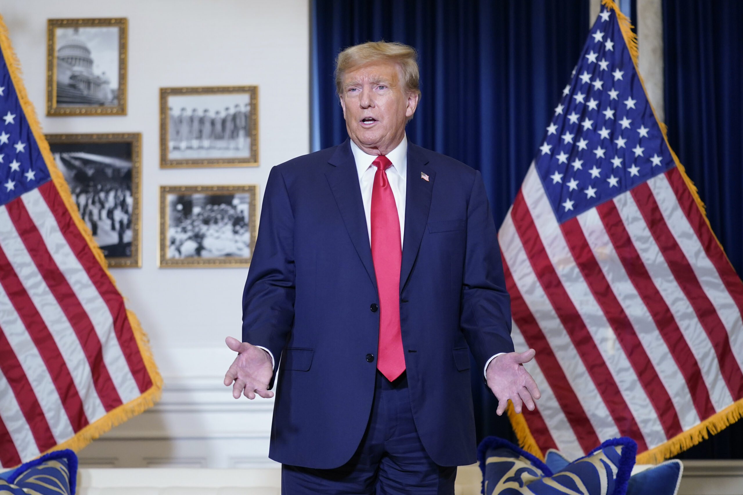 NextImg:Trump chides Obama's drone strike 'mistakes' after appeals court immunity hearing