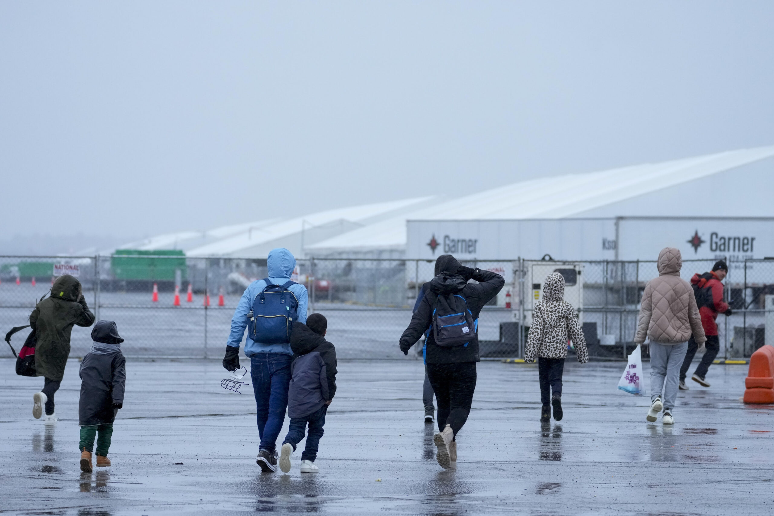 NextImg:NYC students forced into remote learning as school houses immigrants during storm