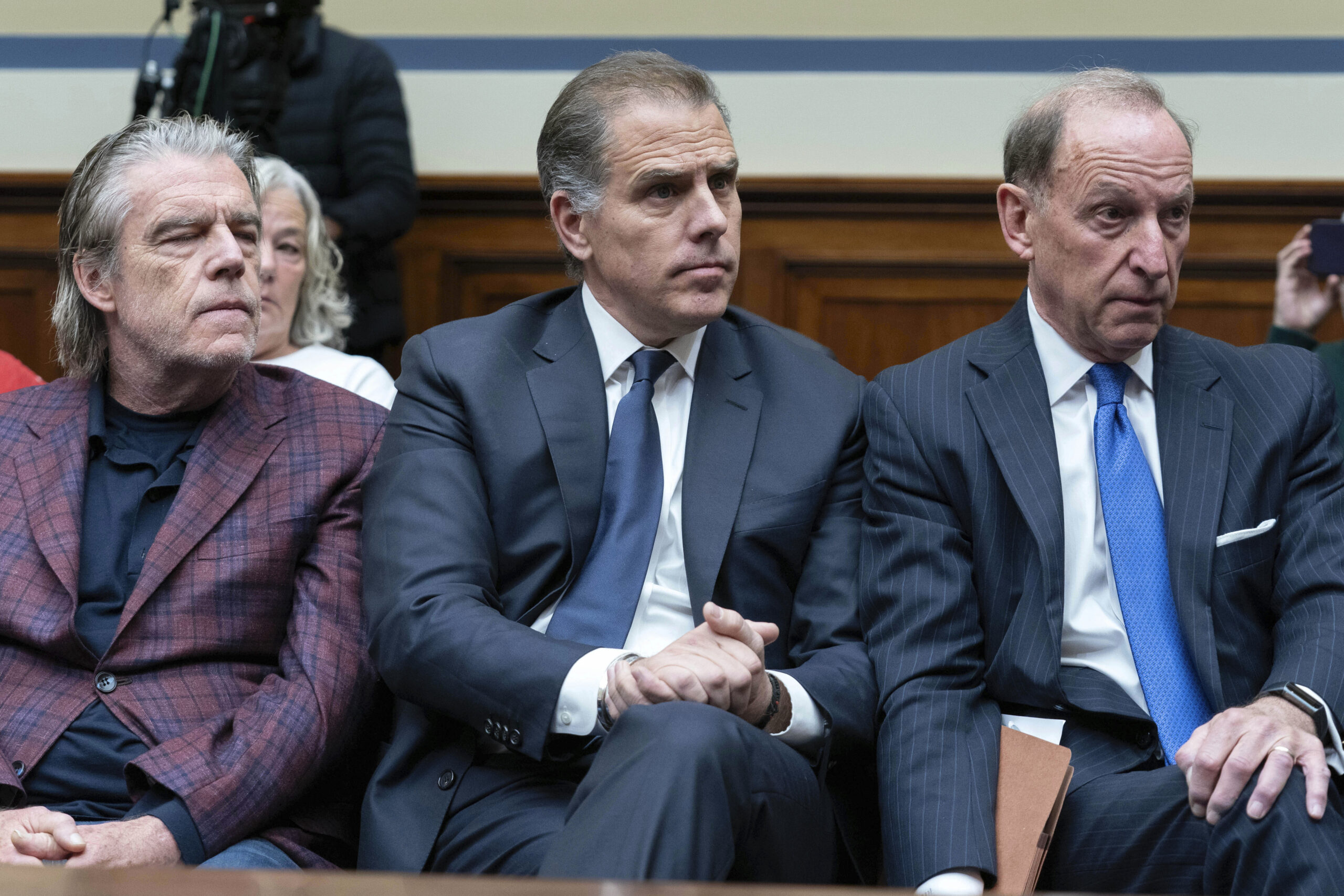 NextImg:Judge unseals warrants for Hunter Biden's laptop