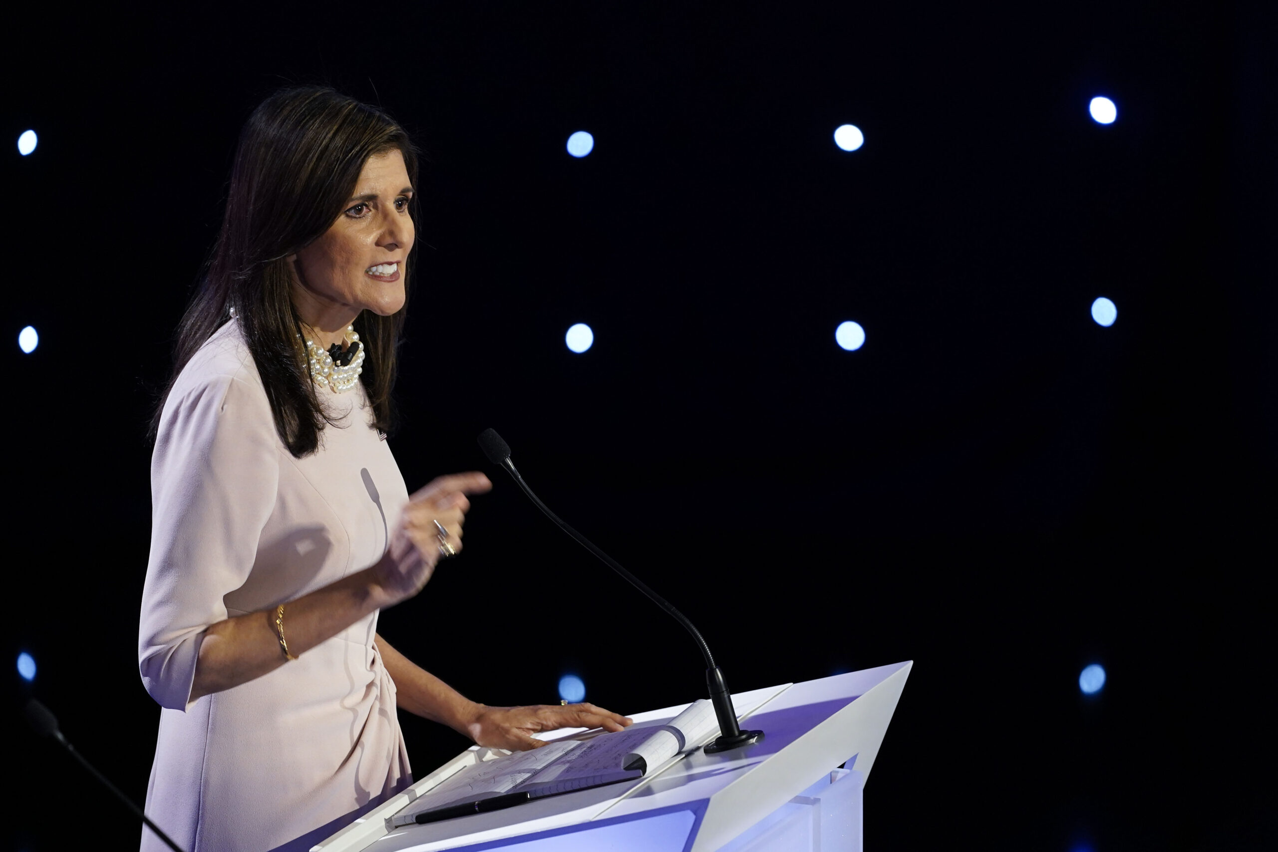 NextImg:Republican debate: Haley knocks Trump's presidential immunity legal defense as 'ridiculous'
