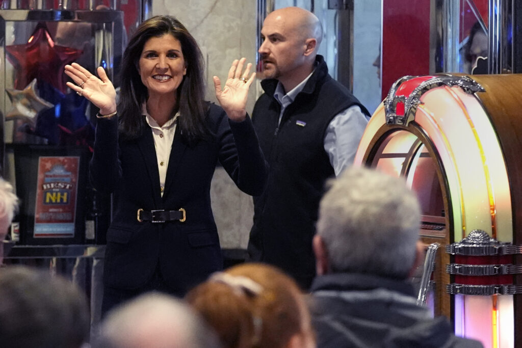 NextImg:Nikki Haley tamps down expectations for beating Trump in New Hampshire primary