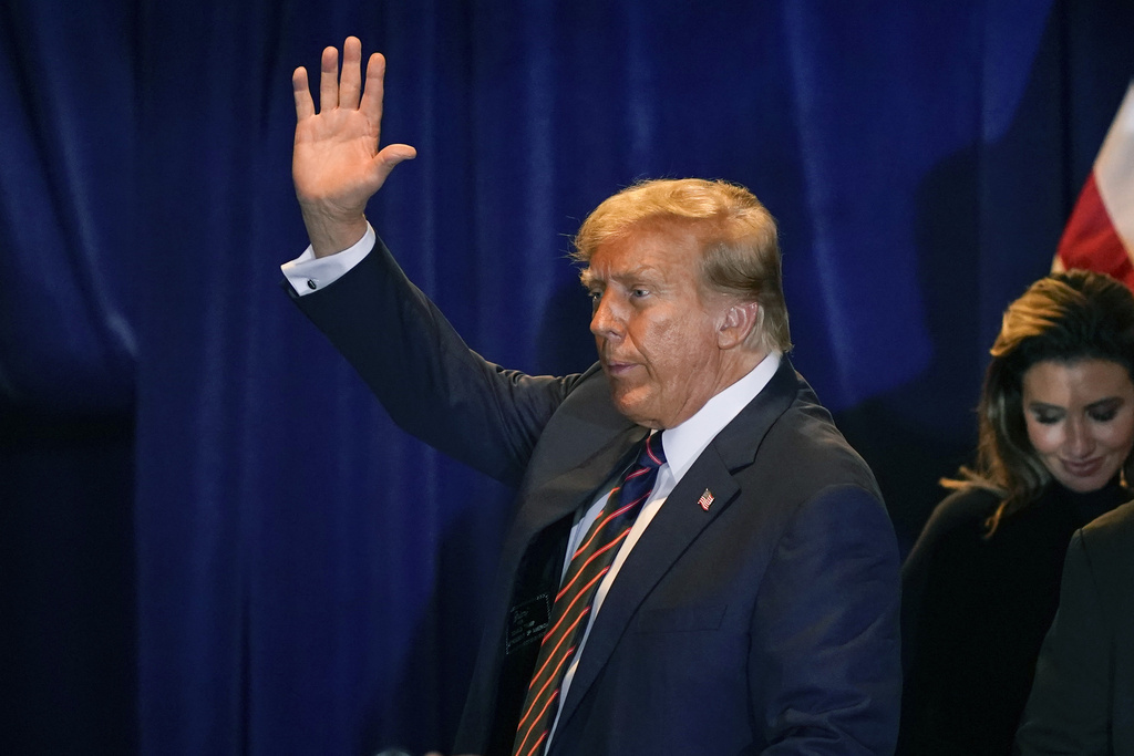NextImg:New Hampshire primary: Team Trump pressures Nikki Haley to exit for GOP unity