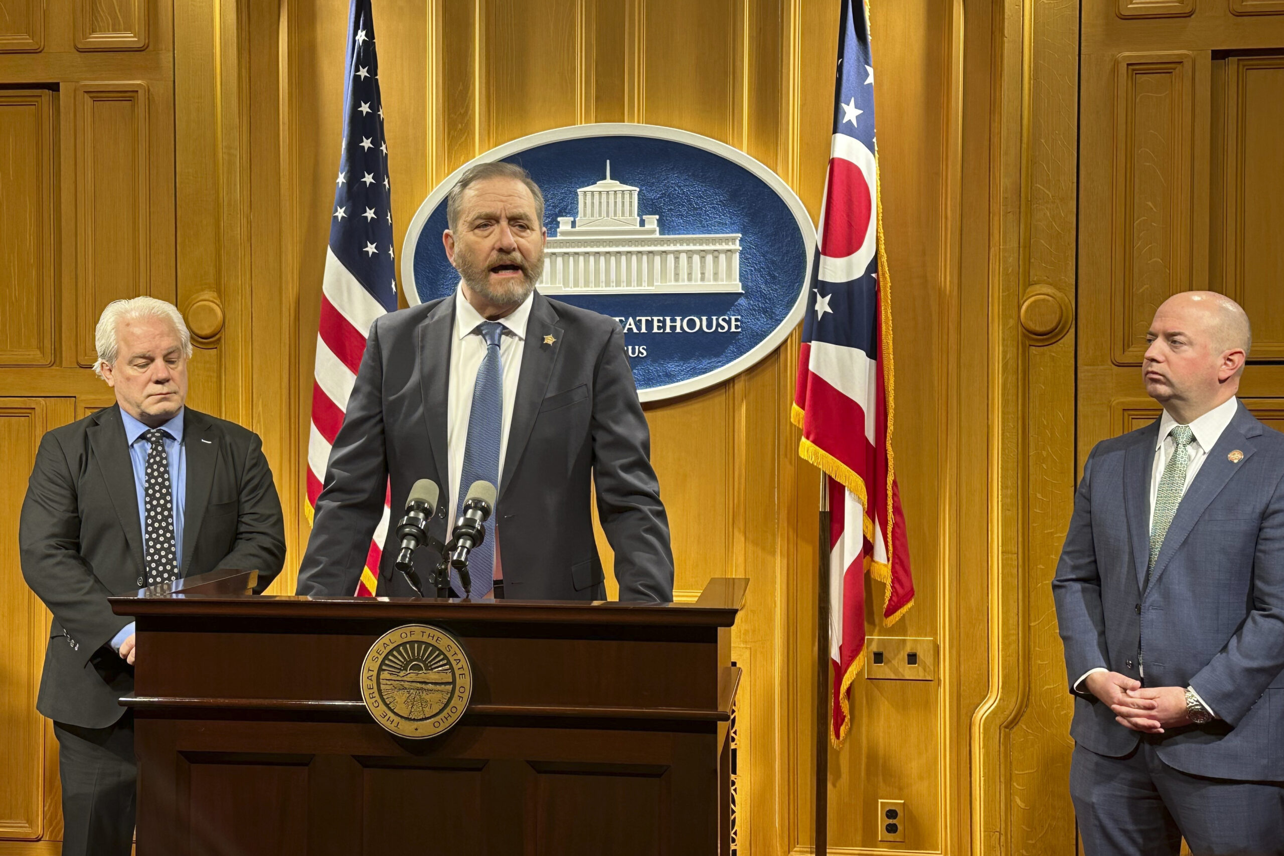 NextImg:Ohio proposes bill to adopt nitrogen gas executions after Alabama