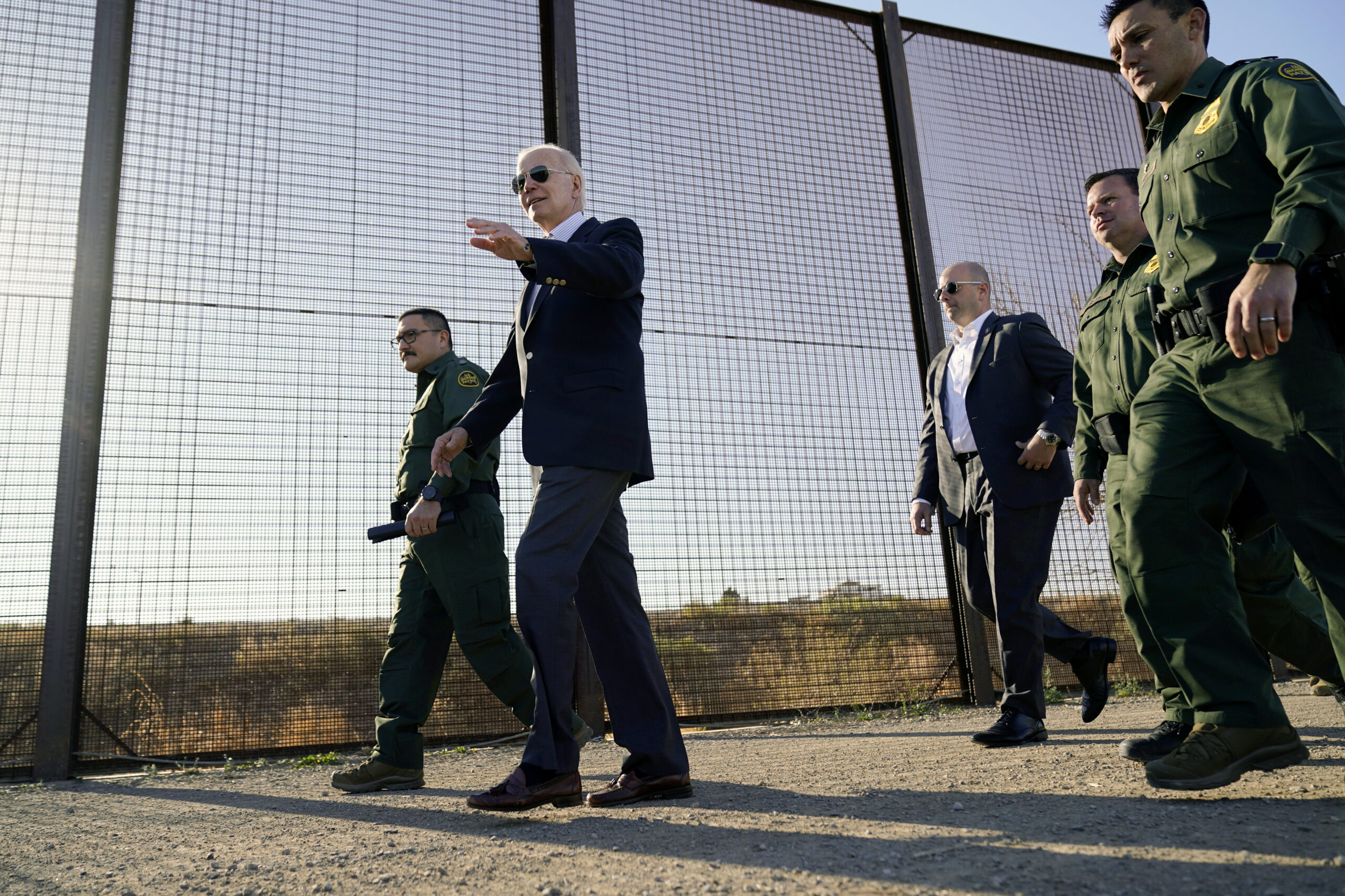 Biden border visit ‘solely to try to save himself,’ Border Patrol union