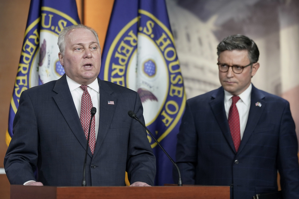 NextImg:House Republicans vow to kill Senate border-Ukraine deal after text released