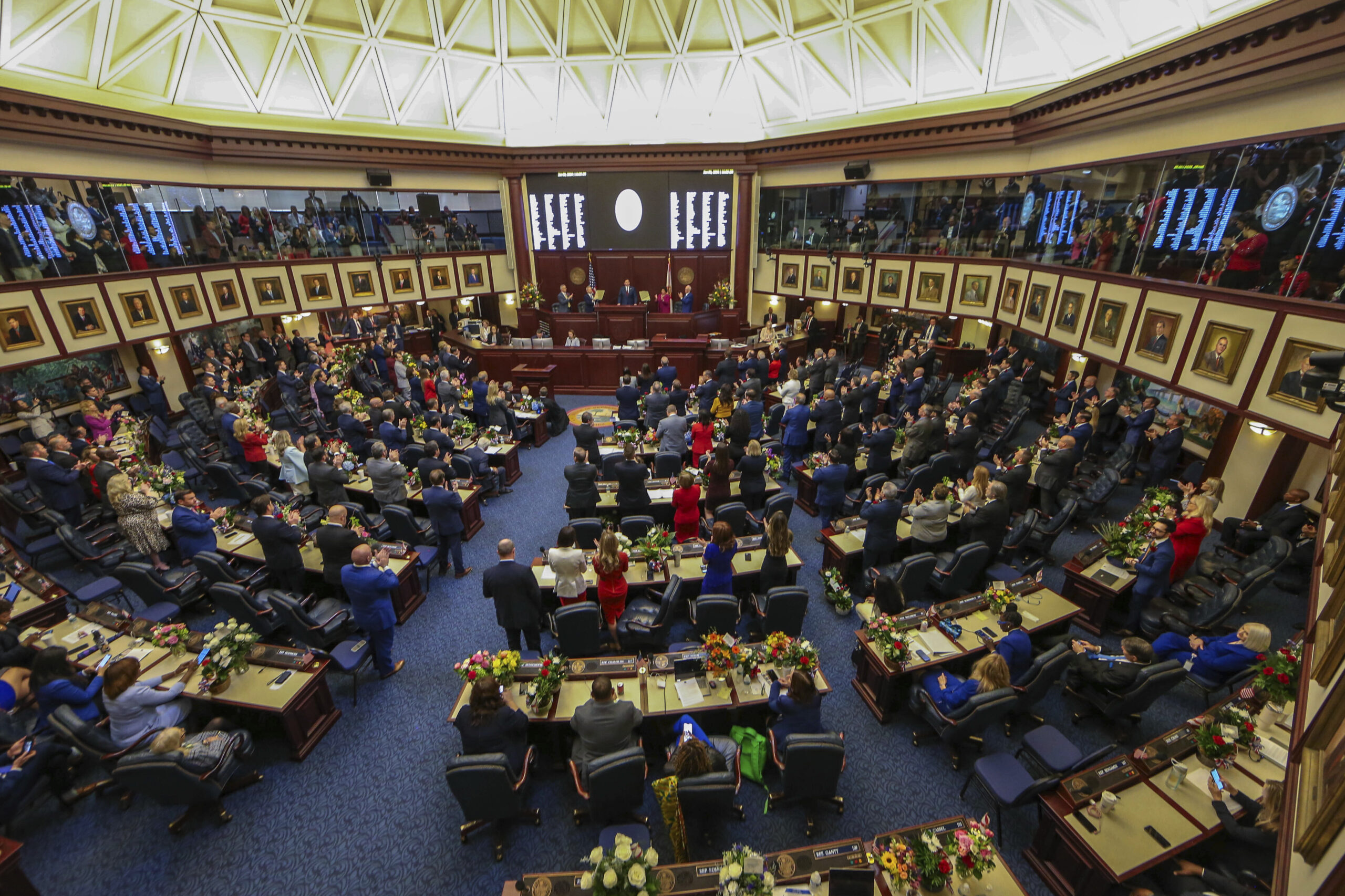 NextImg:Florida Senate committee advances lobbying transparency bill