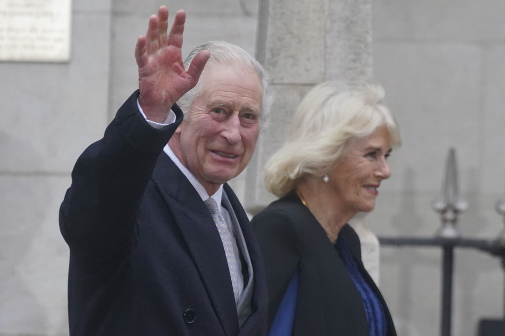 NextImg:King Charles III shows Lloyd Austin how to lead