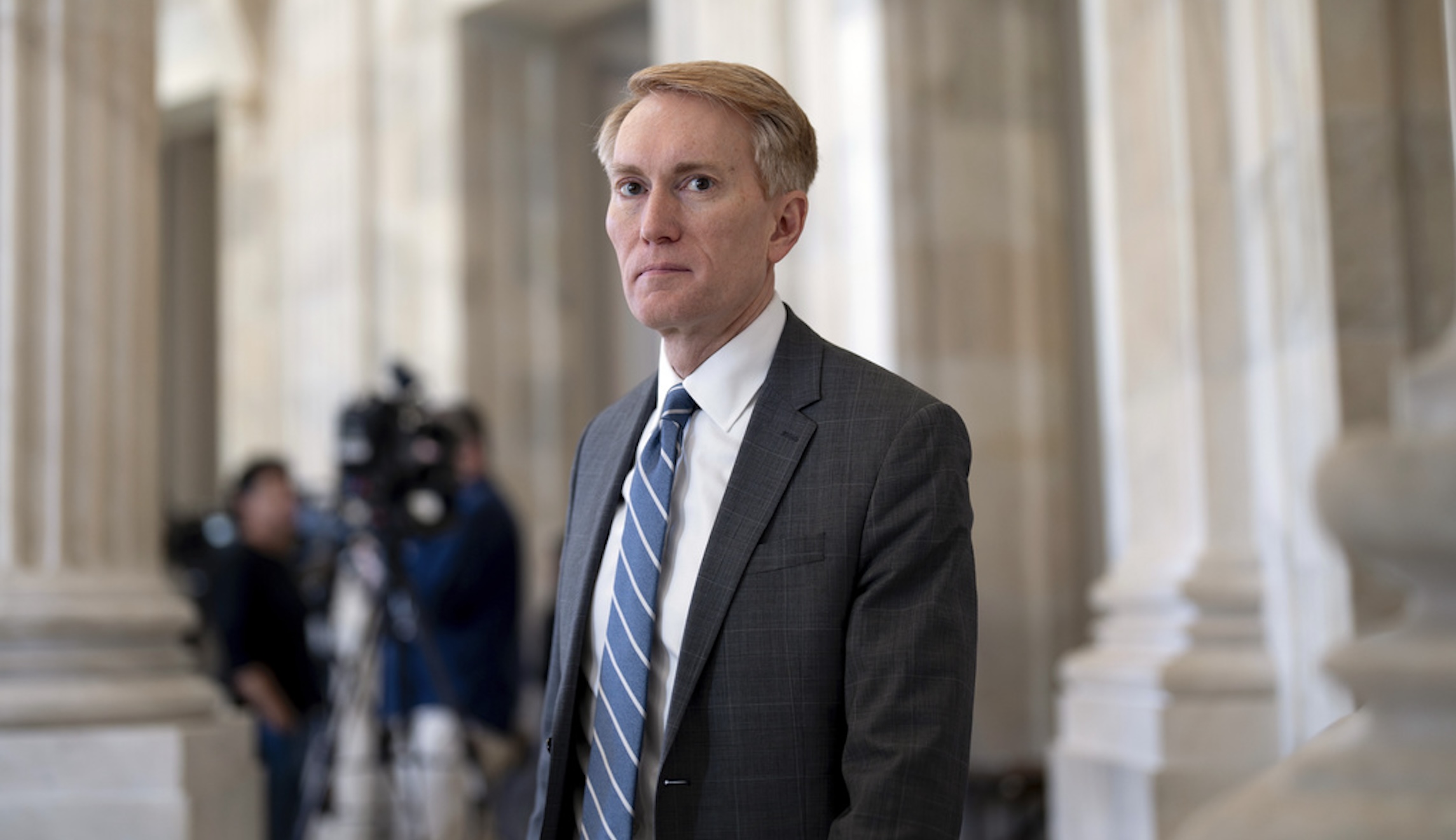 Lankford left hanging by GOP colleagues as border bill fails