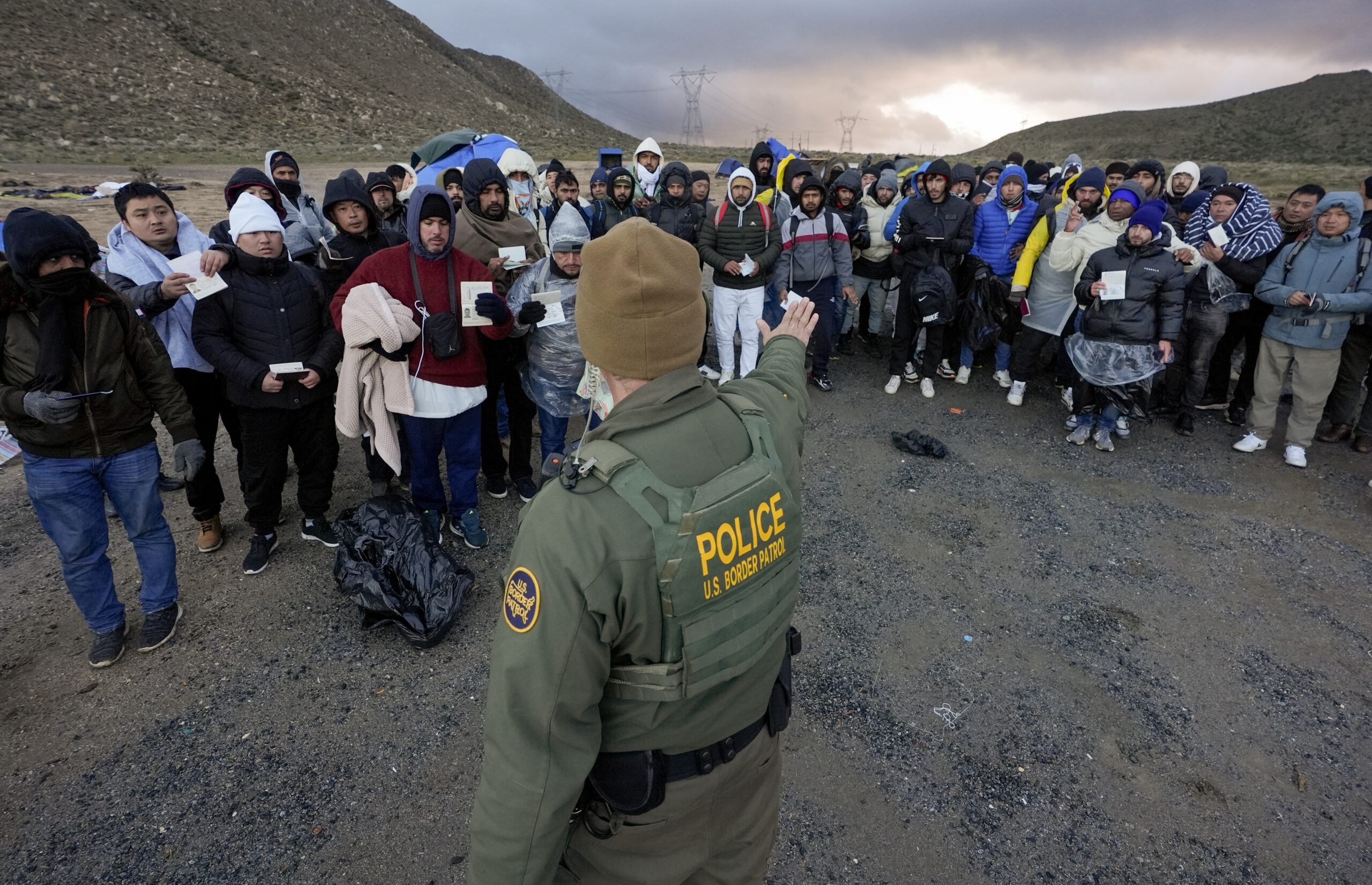 Leaked Border Patrol numbers show illegal immigrant arrests dropped 50% ...