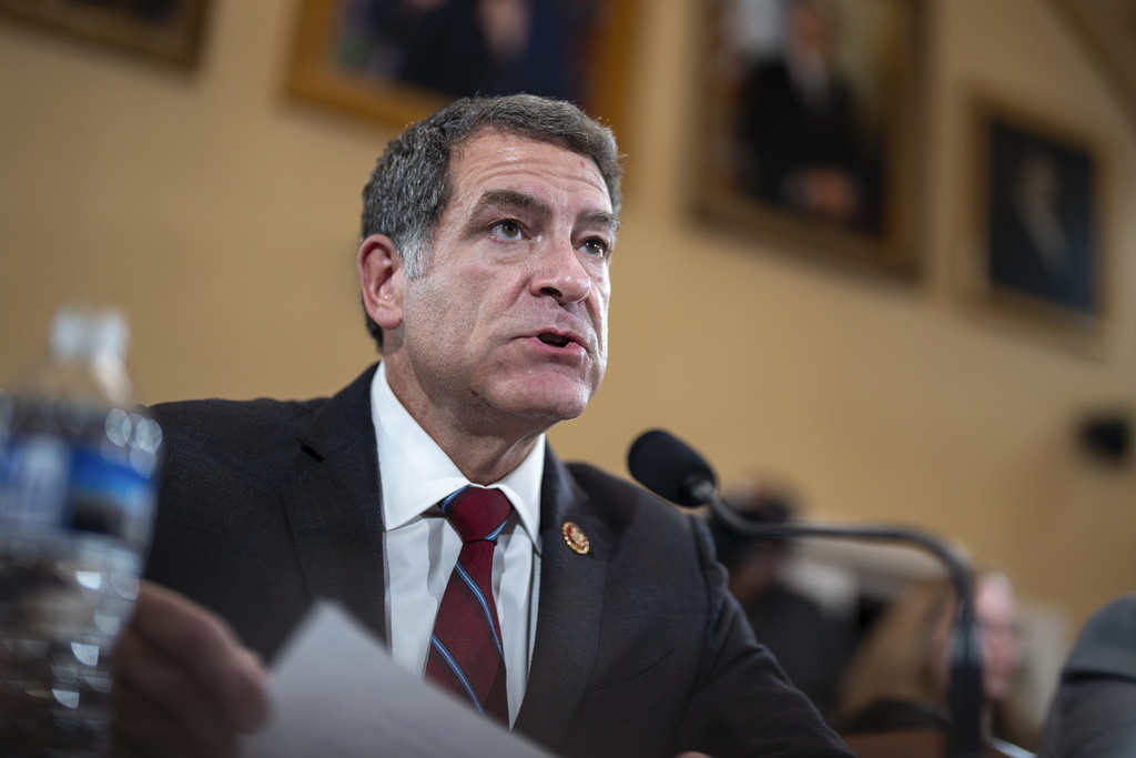 NextImg:Mark Green reverses decision to retire after encouragement from Trump - Washington Examiner