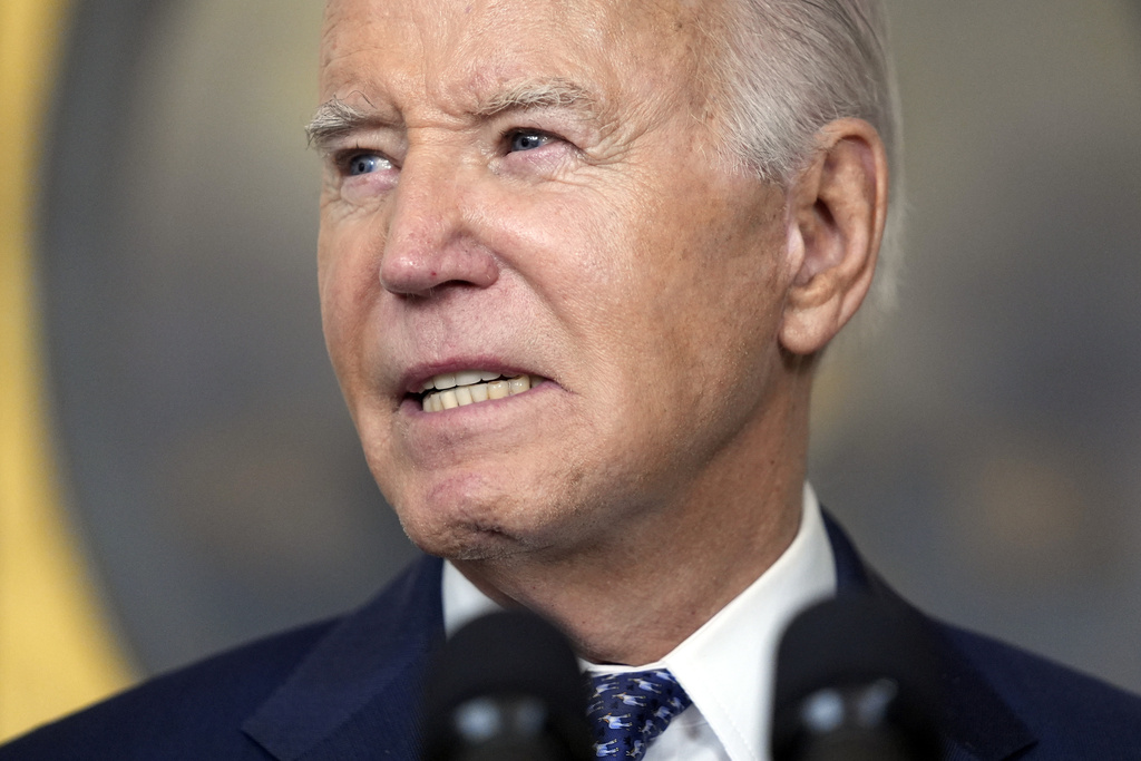 NextImg:Biden age problem rattles campaign