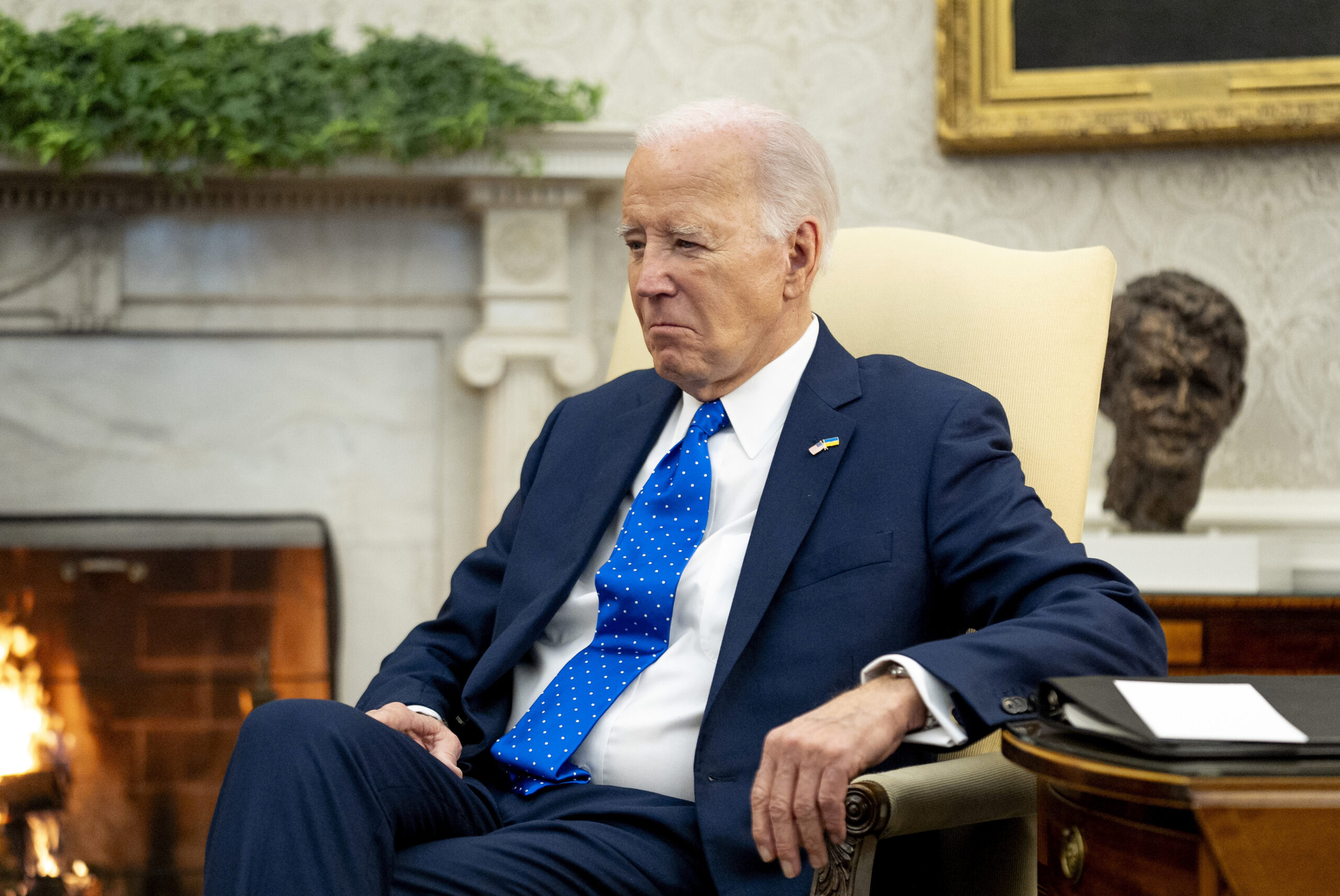 NextImg:Biden's physical takes on renewed importance after Hur revelations