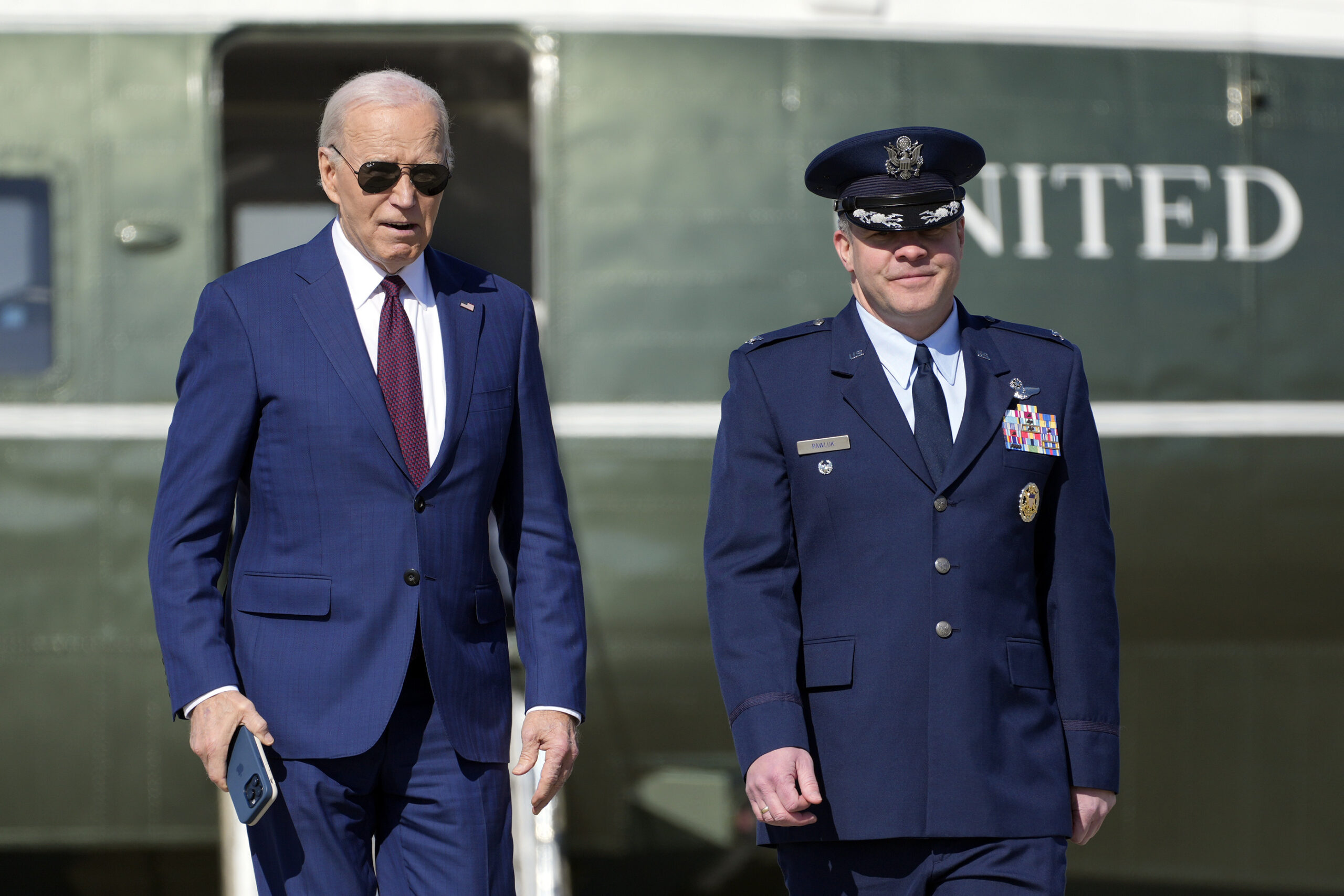 NextImg:Biden has no preference for running against Haley or Trump in 2024: ‘I don’t care’ - Washington Examiner