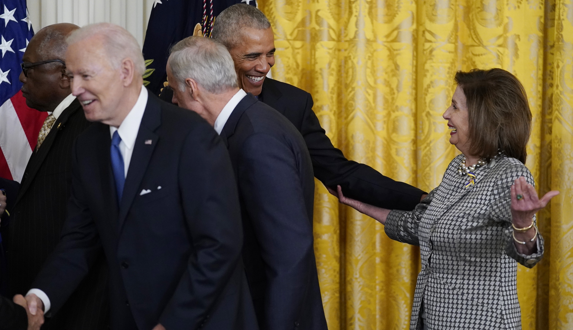 NextImg:Obama gives Biden a helping hand with unique campaign event - Washington Examiner