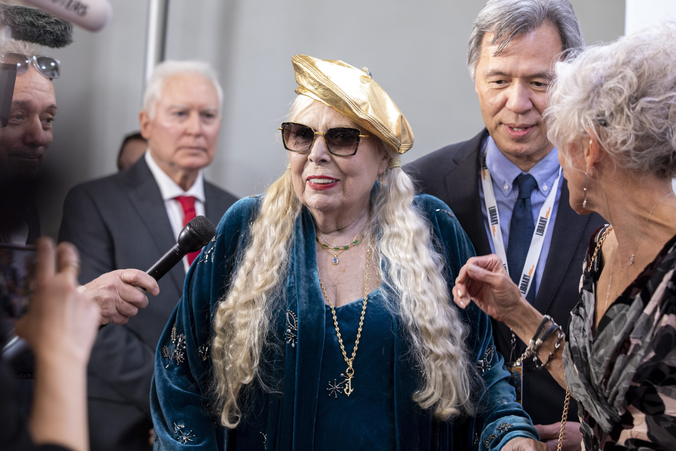 NextImg:Joni Mitchell’s music returns to Spotify two years after protest against Joe Rogan - Washington Examiner