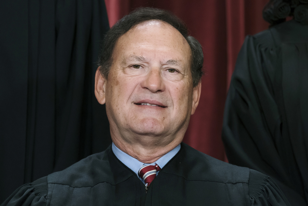 Supreme Court Justice Alito warns of declining freedom of speech on college campuses