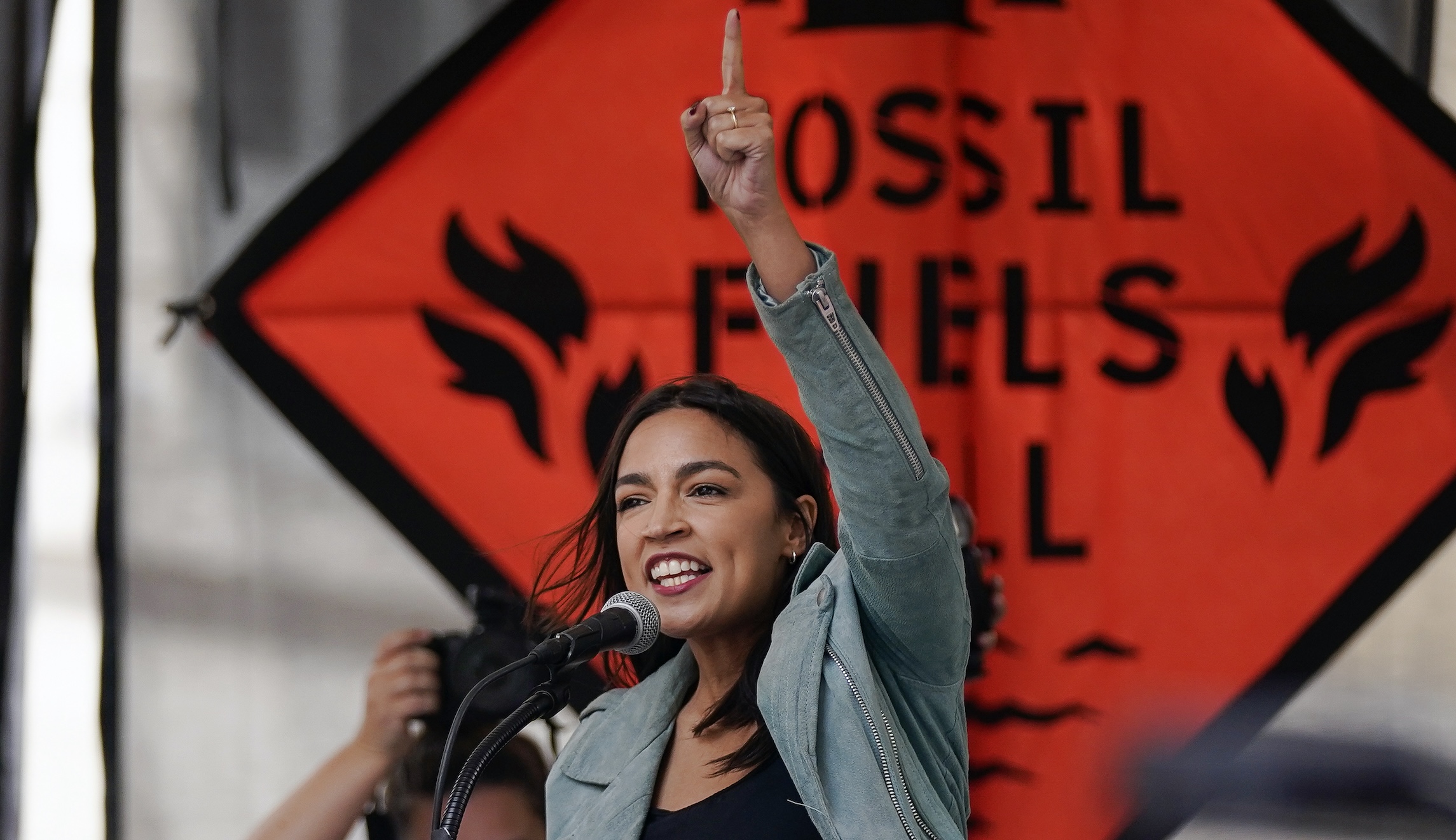 NextImg:AOC and Sanders unveil Green New Deal 2.0 focused on public housing: ‘Different world is arriving’ - Washington Examiner