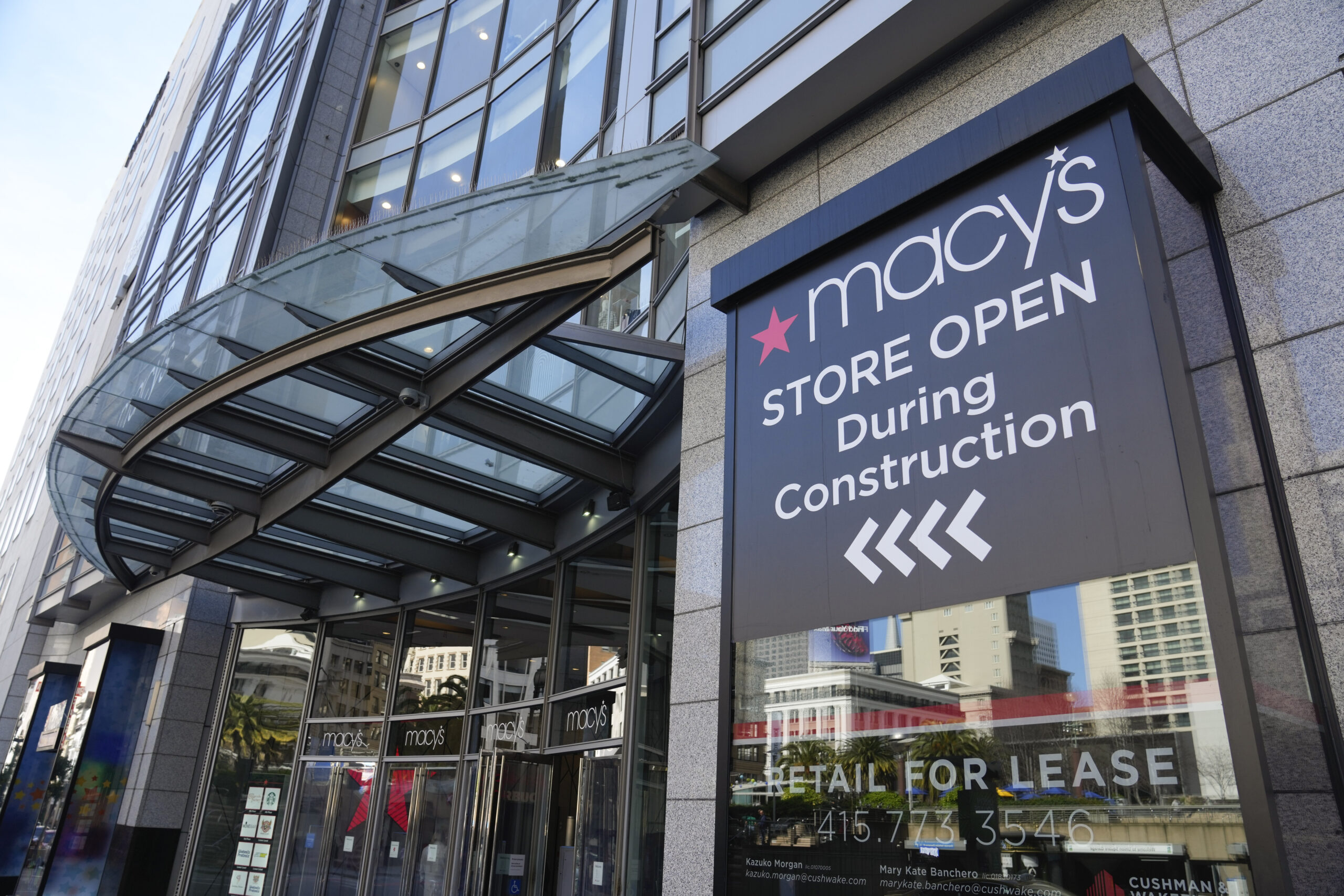 NextImg:Investor group increases bid to buy Macy’s to over $6 billion - Washington Examiner